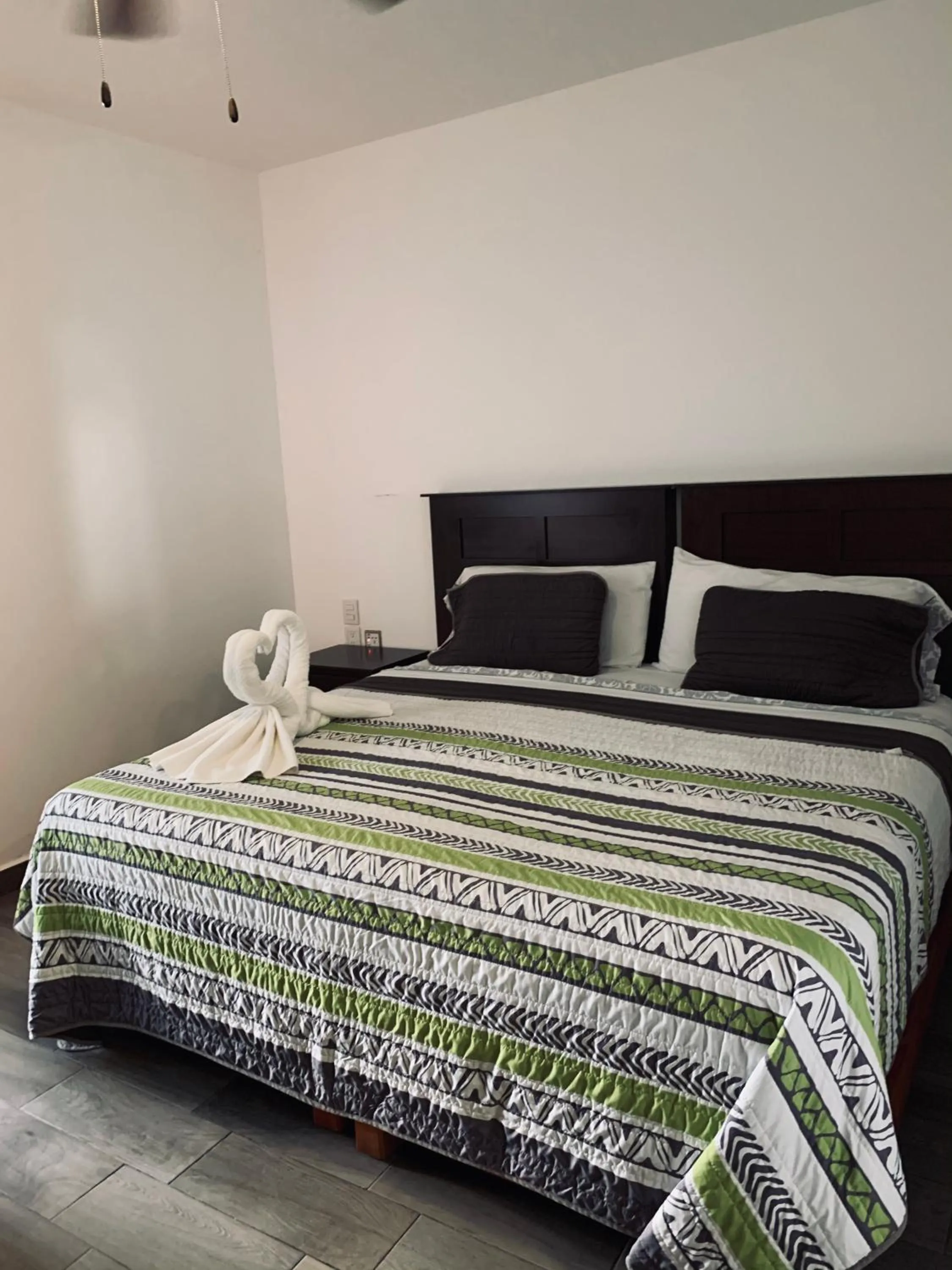 Bed in Suites Fenicia