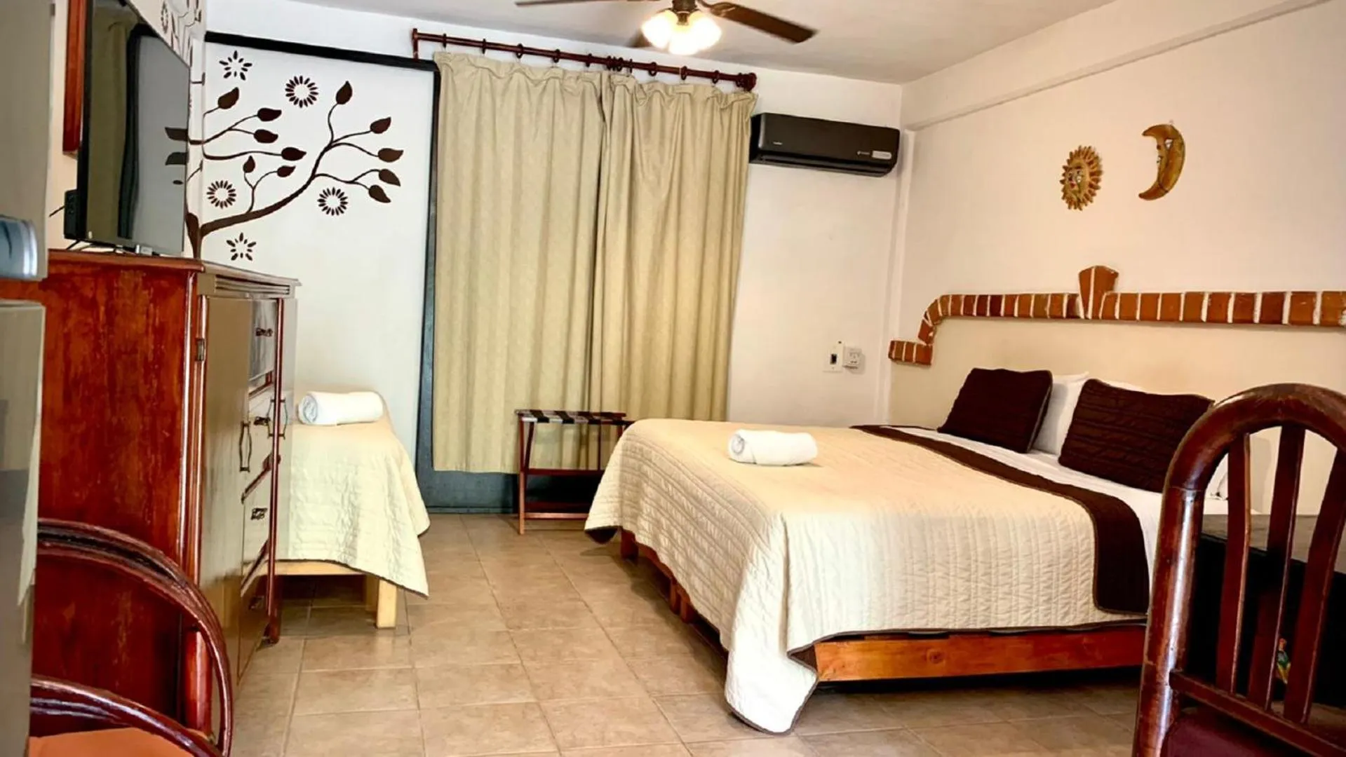 Bed in Suites Fenicia