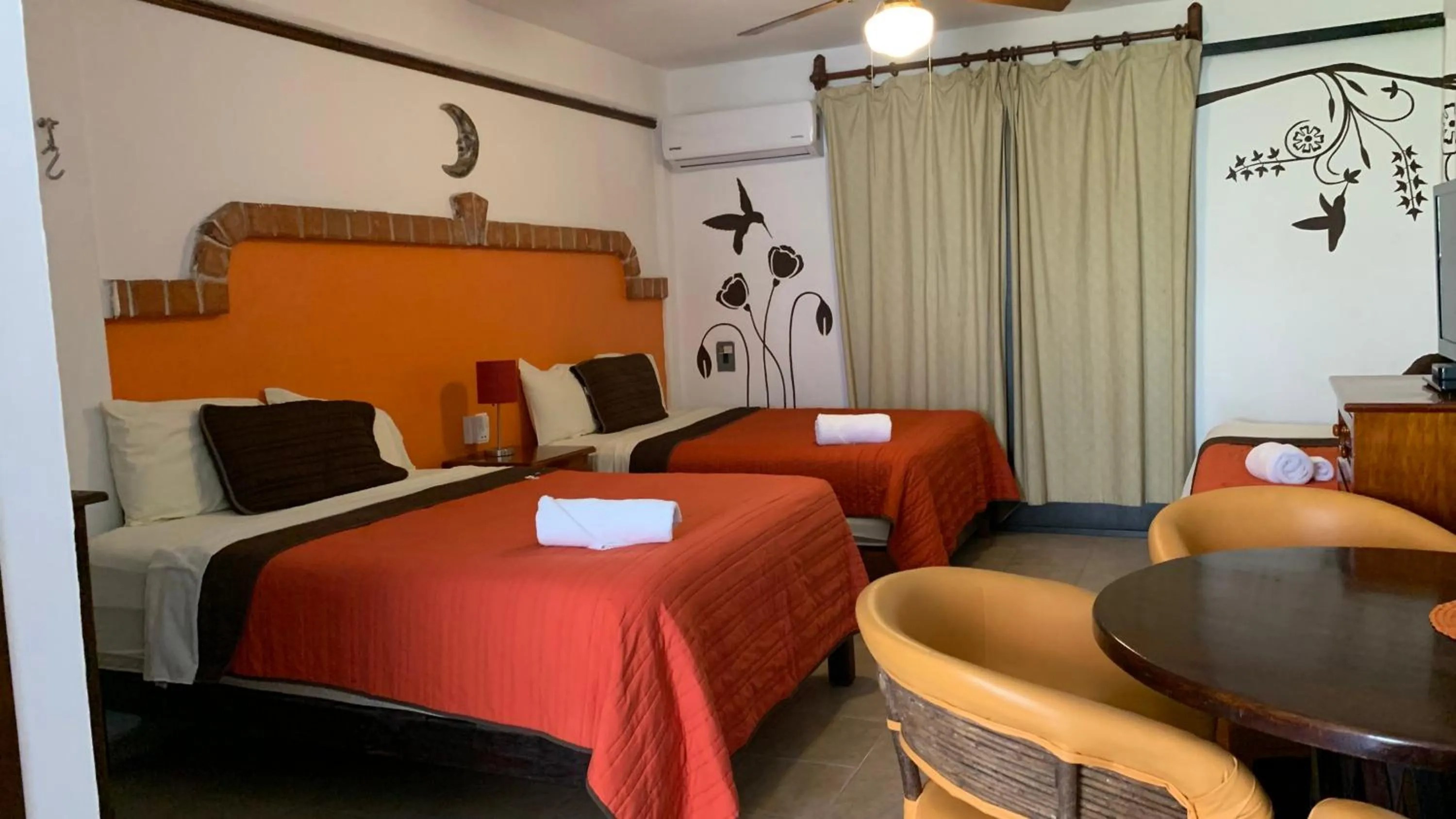 Bed in Suites Fenicia