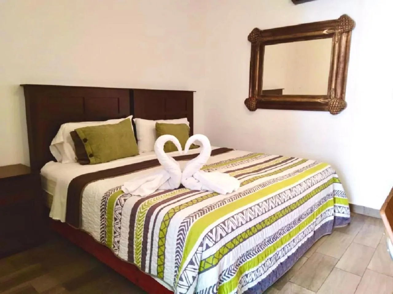 Bed in Suites Fenicia