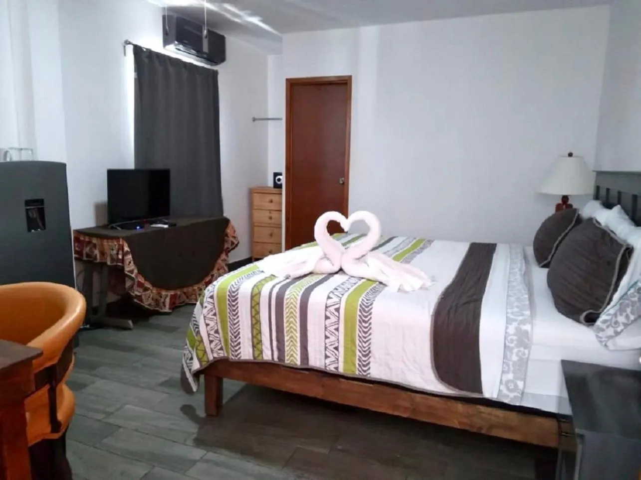 Bed in Suites Fenicia