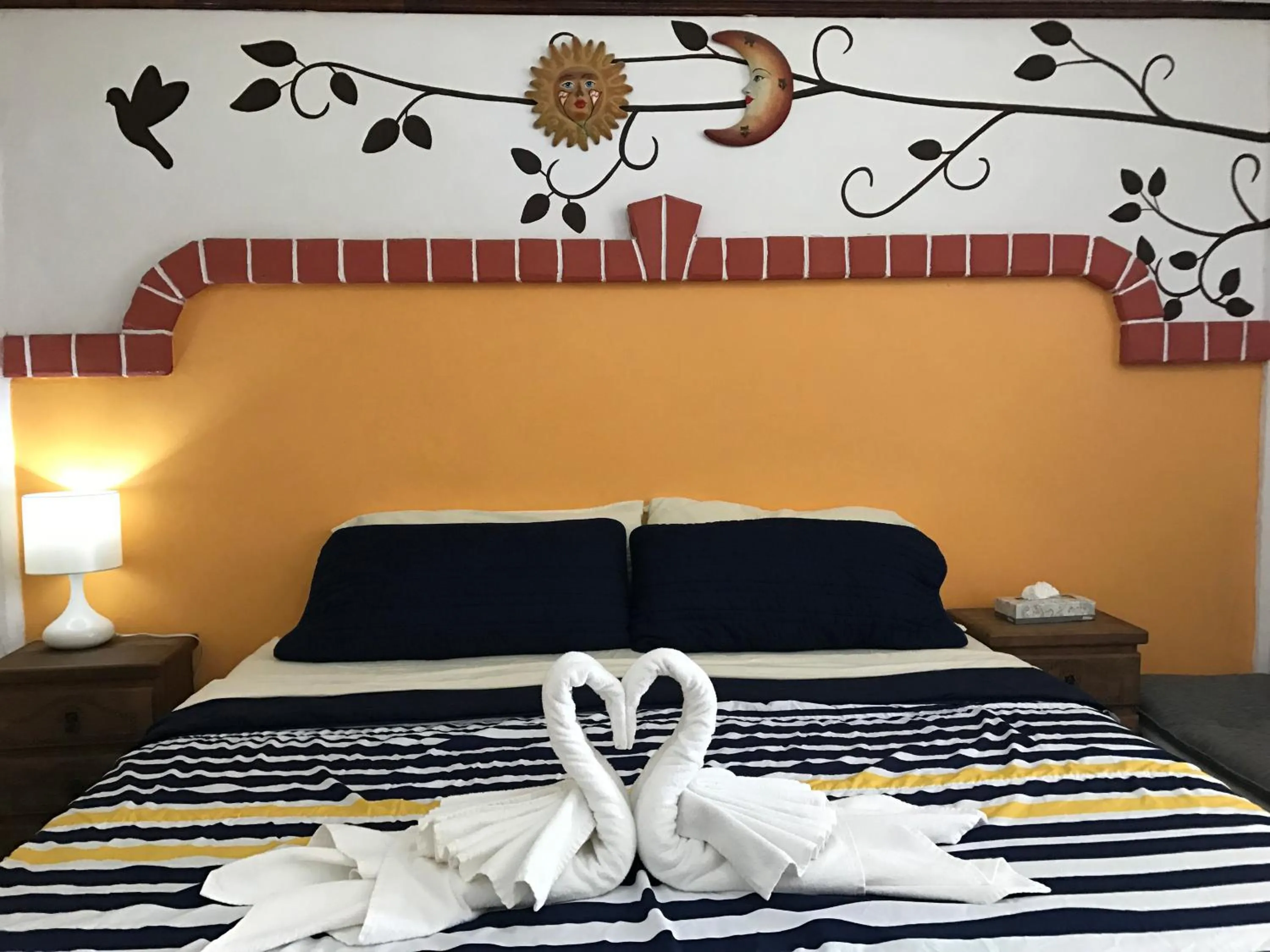 Bed in Suites Fenicia