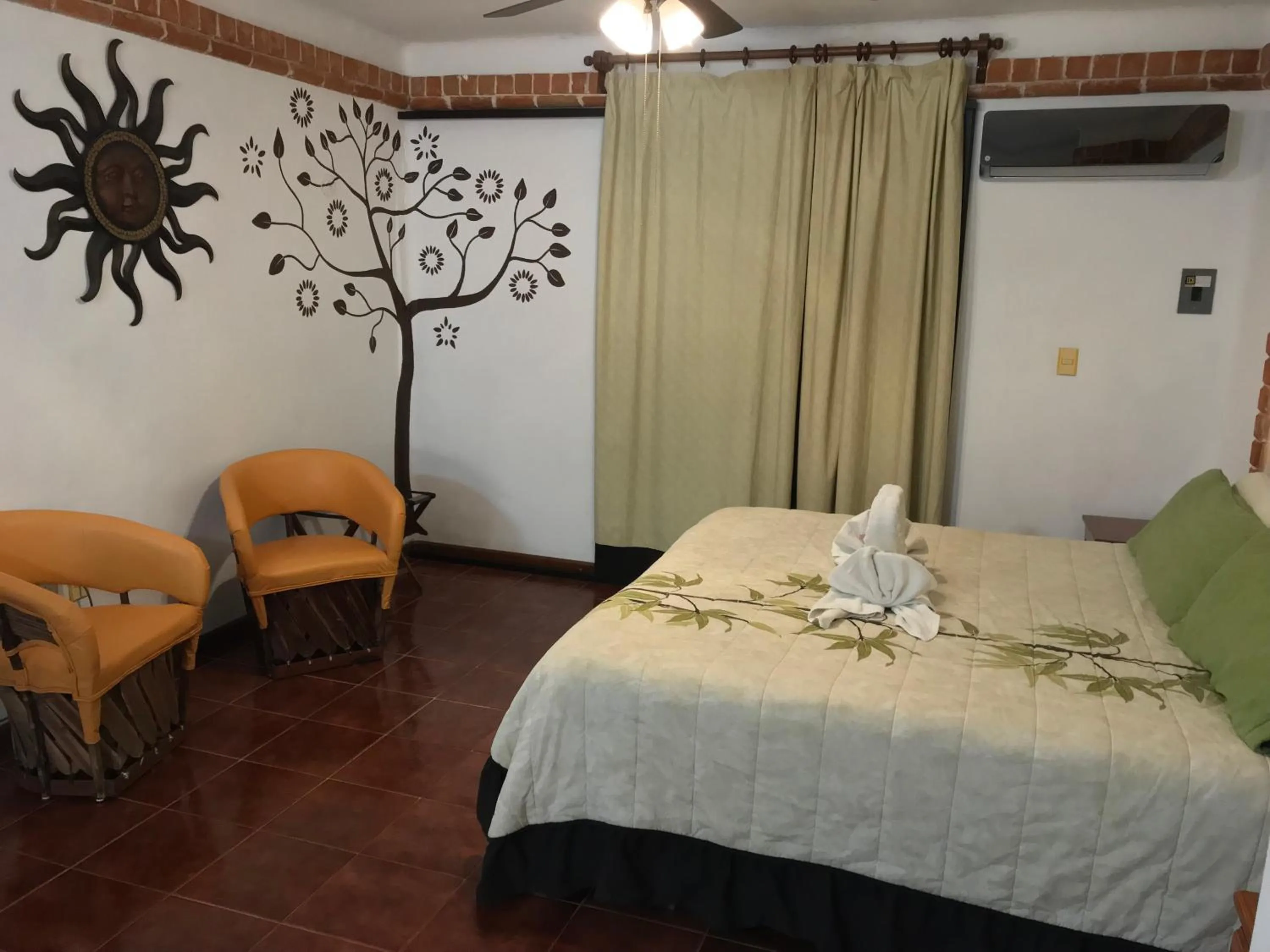 Bed in Suites Fenicia