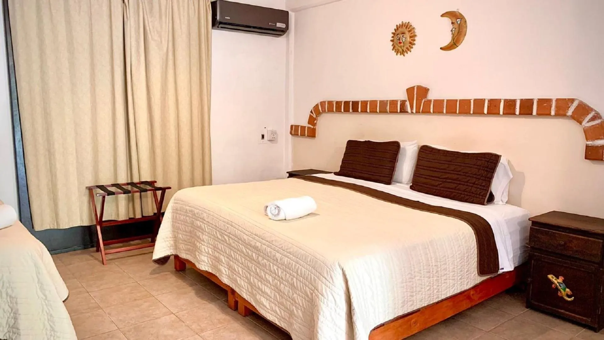 Bed in Suites Fenicia