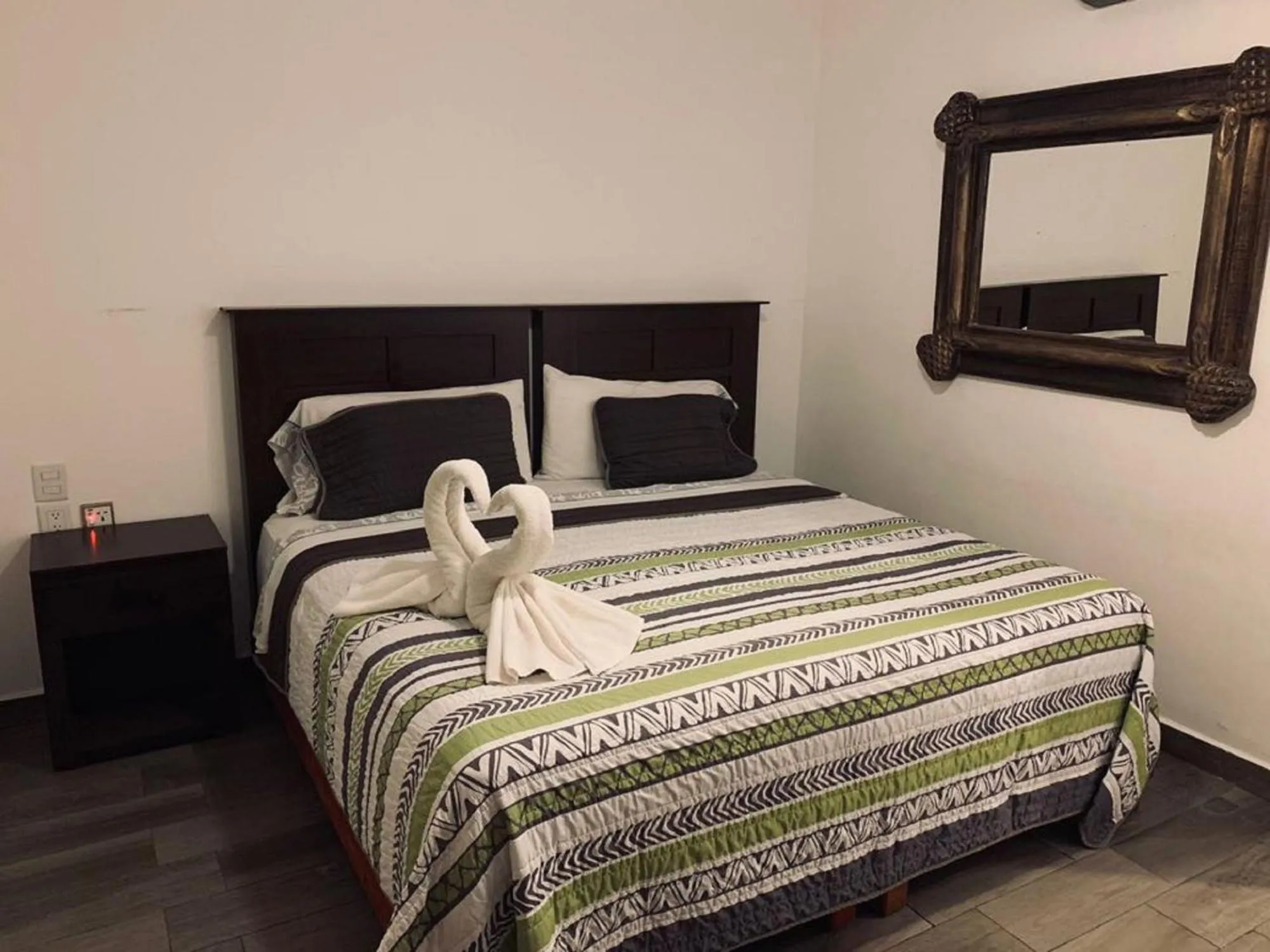 Bed in Suites Fenicia