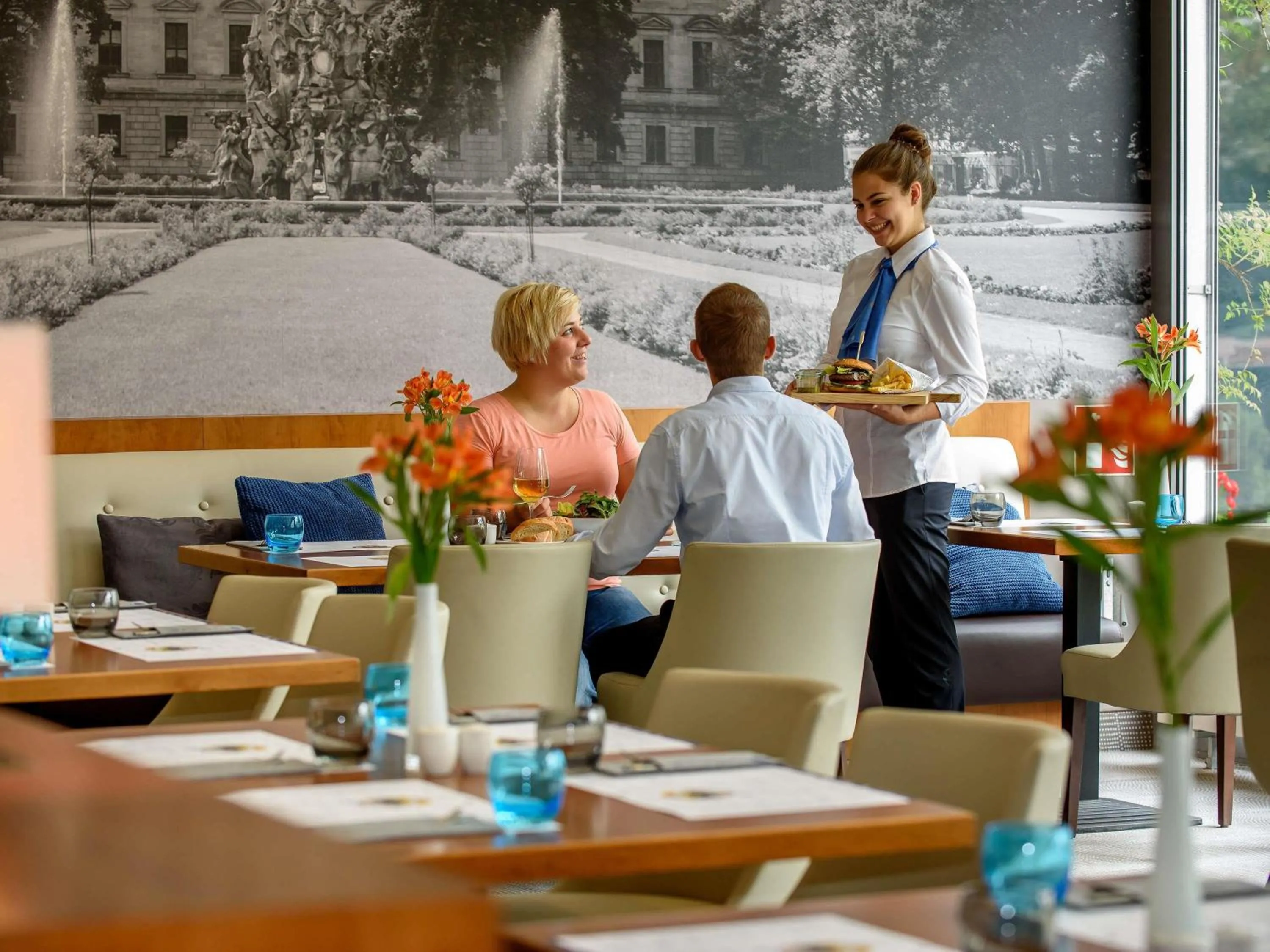 Restaurant/places to eat in Novotel Erlangen