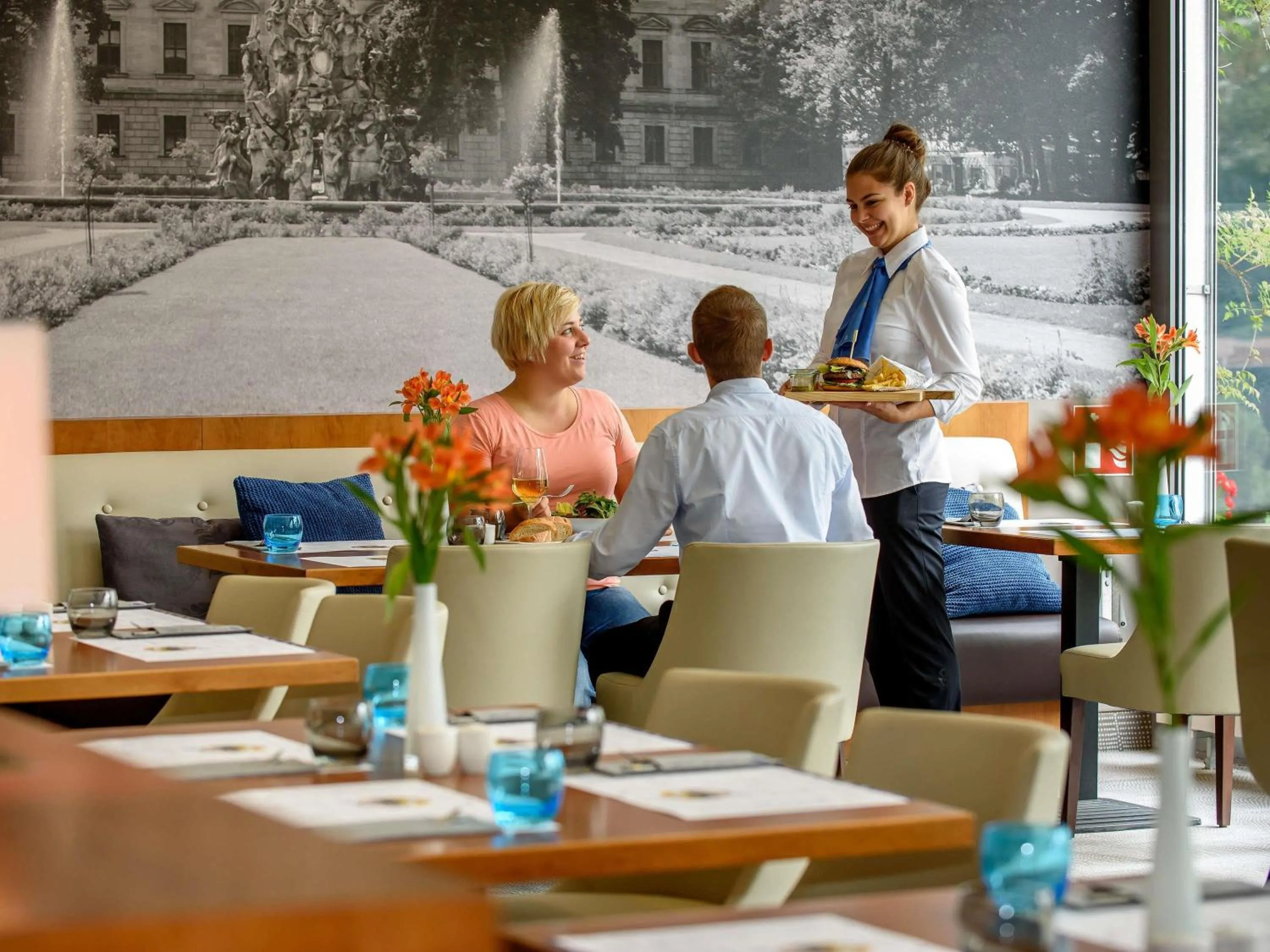 Restaurant/places to eat in Novotel Erlangen