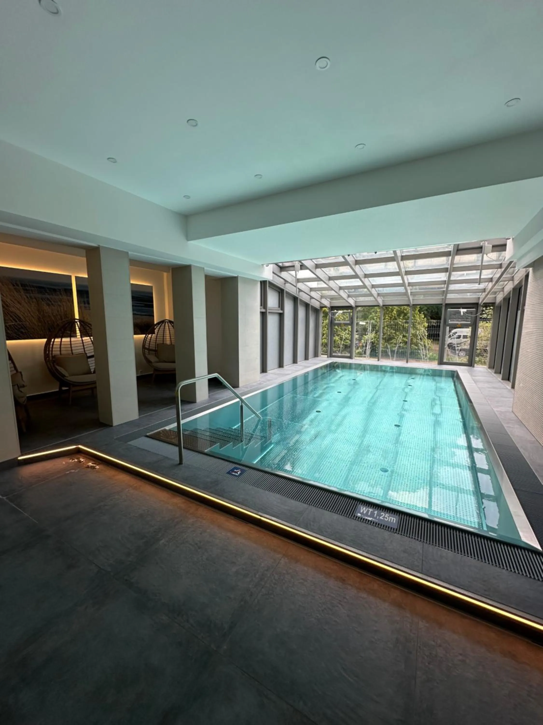 Swimming pool in Hotel Asgard