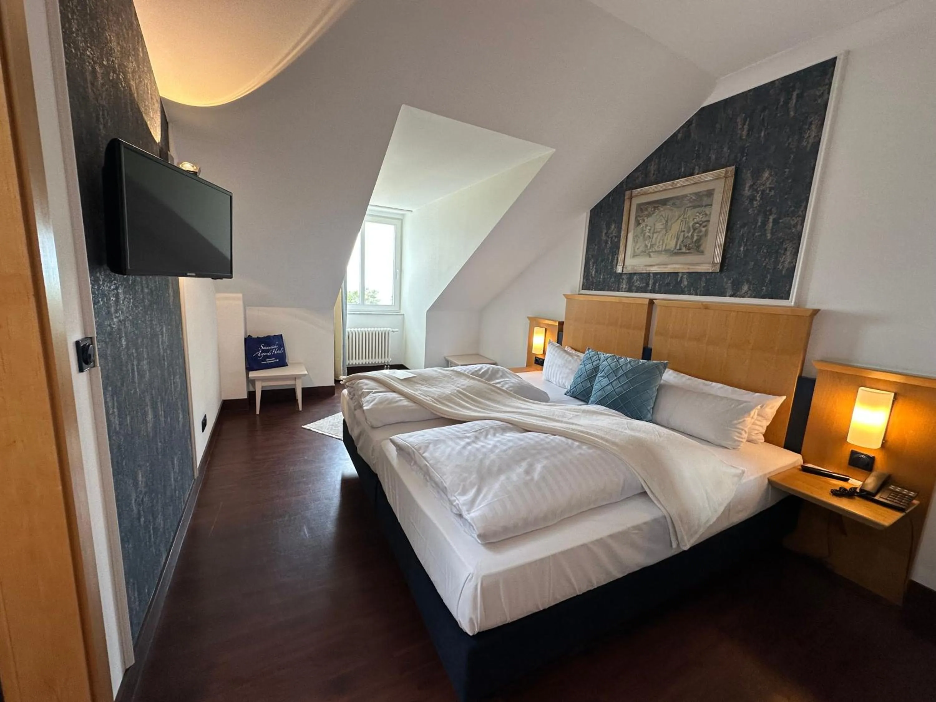 Photo of the whole room, Bed in Hotel Asgard's Meereswarte