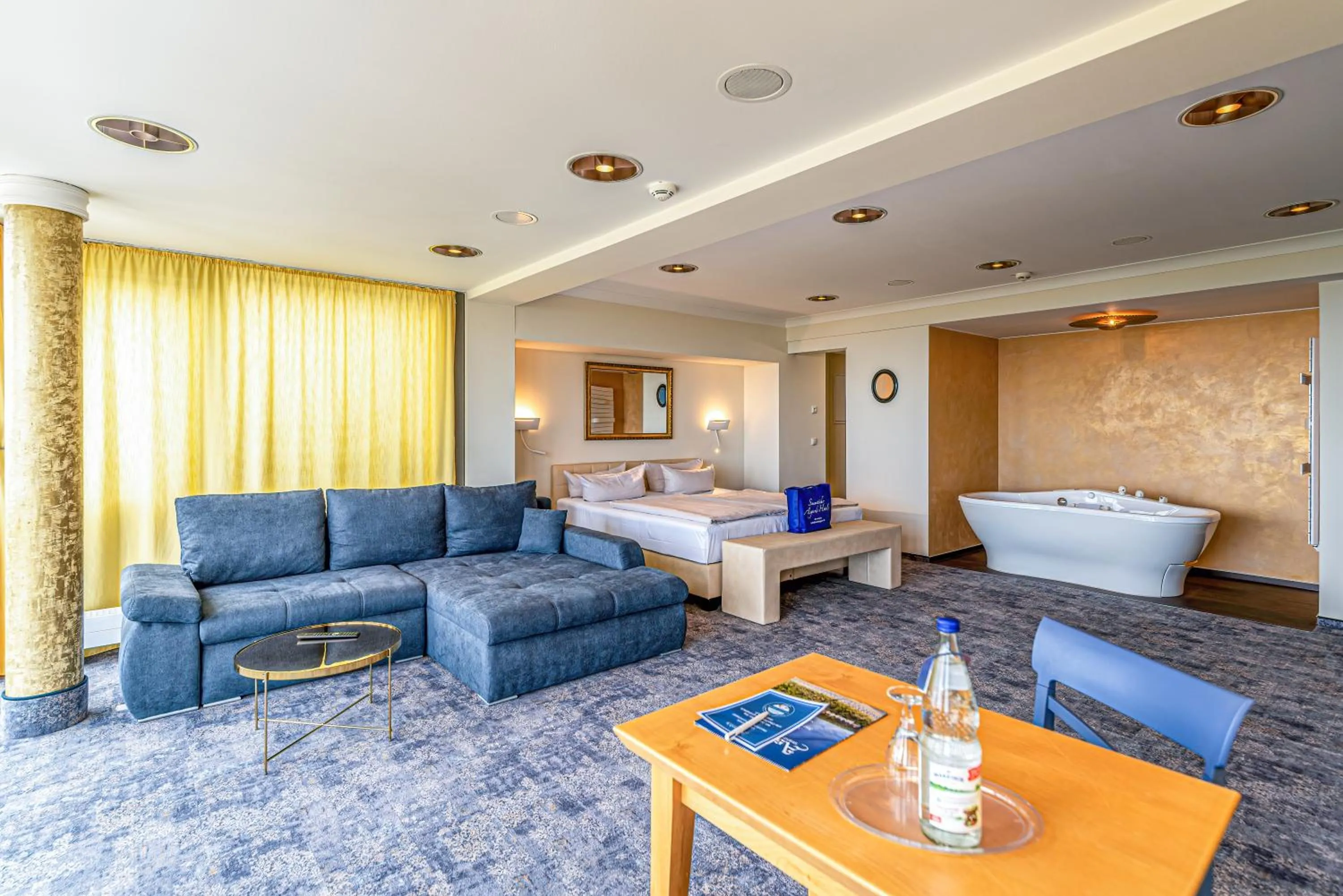 room service in Hotel Asgard's Meereswarte