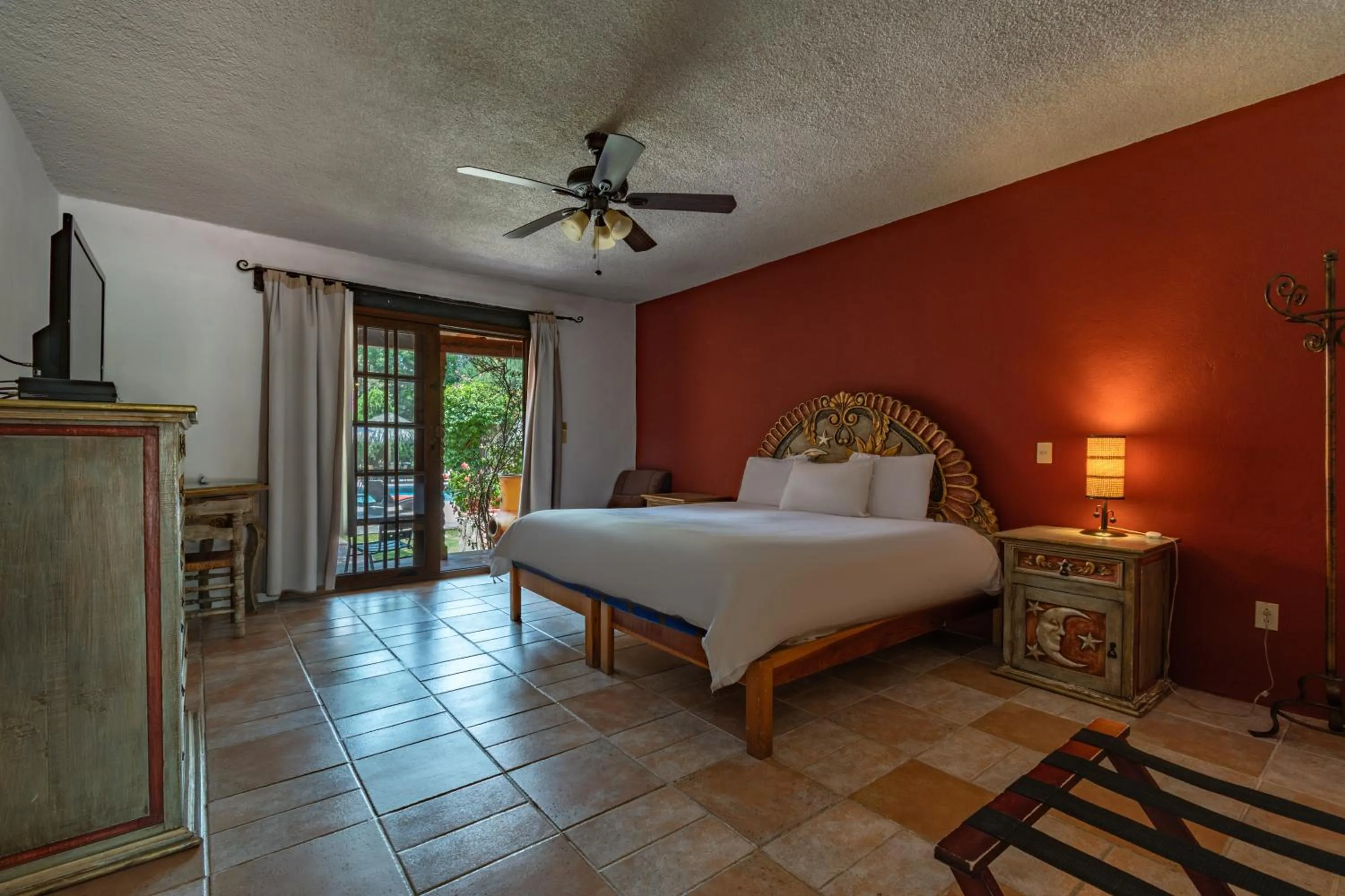 Photo of the whole room, Bed in Atotonilco Hotel & Club