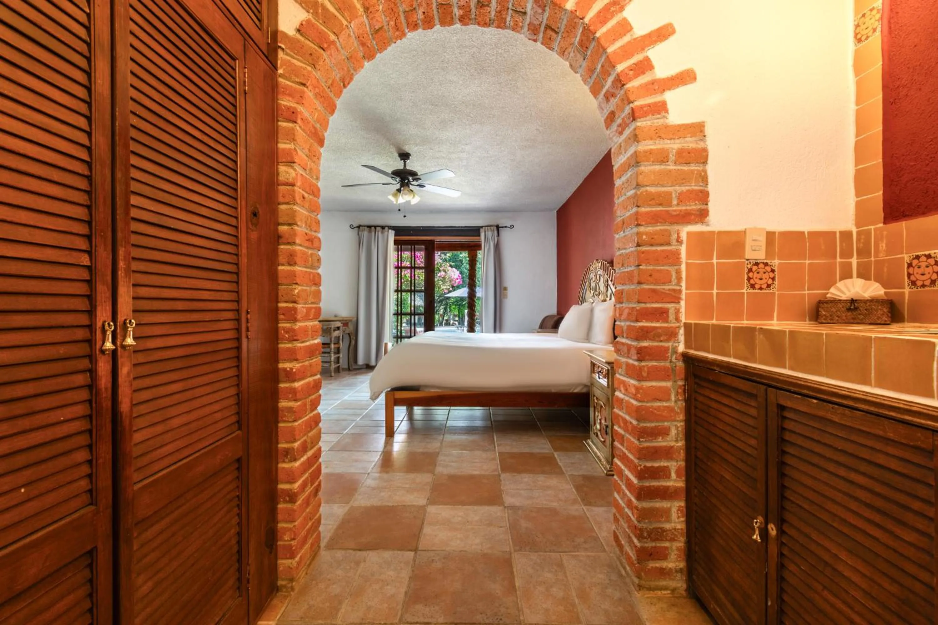 Photo of the whole room, Bed in Atotonilco Hotel & Club