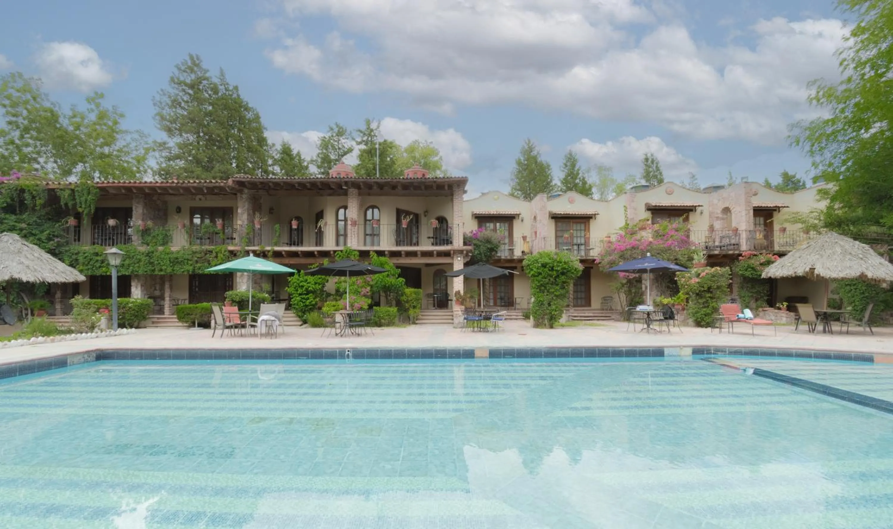 Swimming pool in Atotonilco Hotel & Club