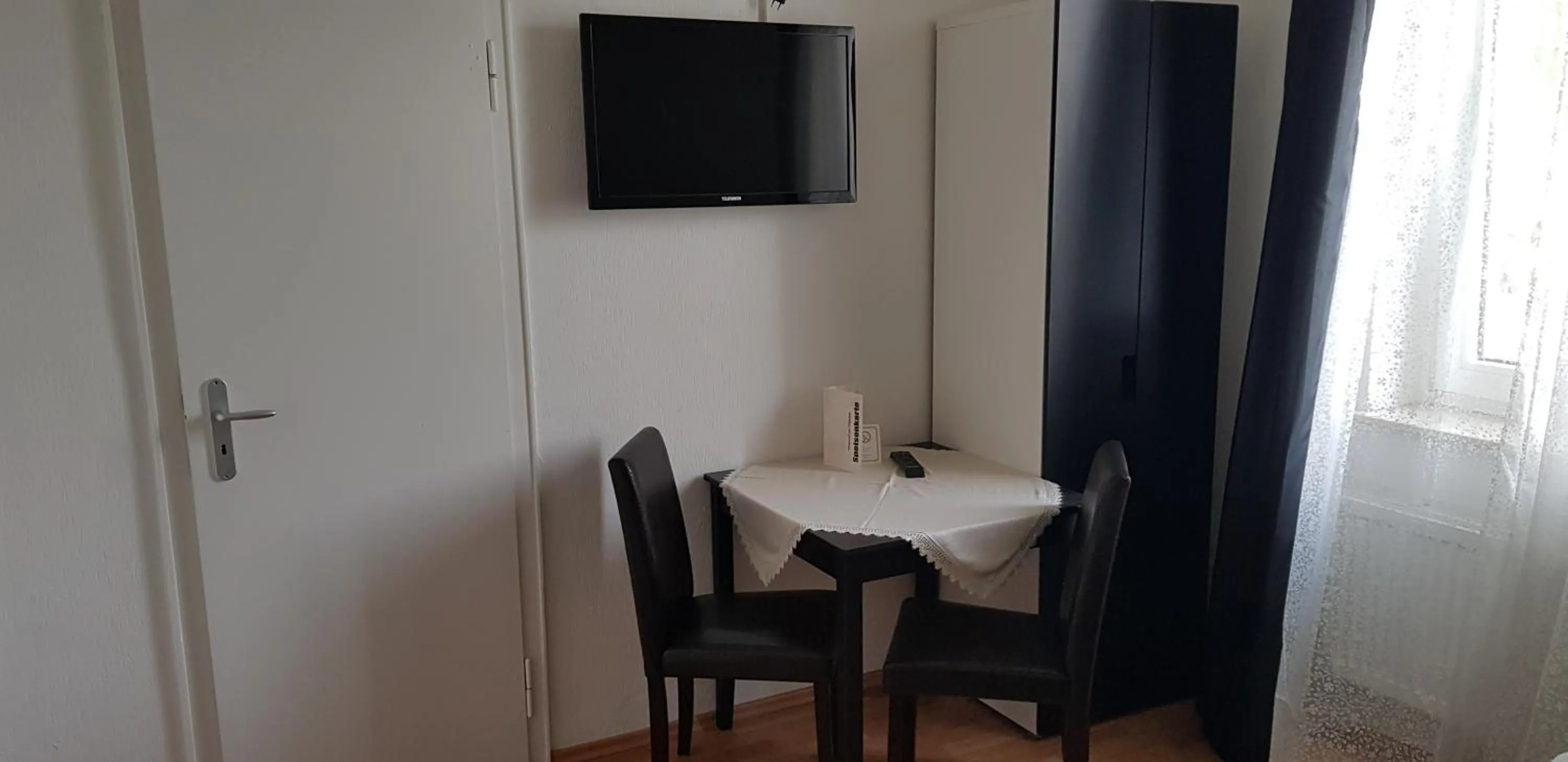 Photo of the whole room in Hotel Cherusker Hof