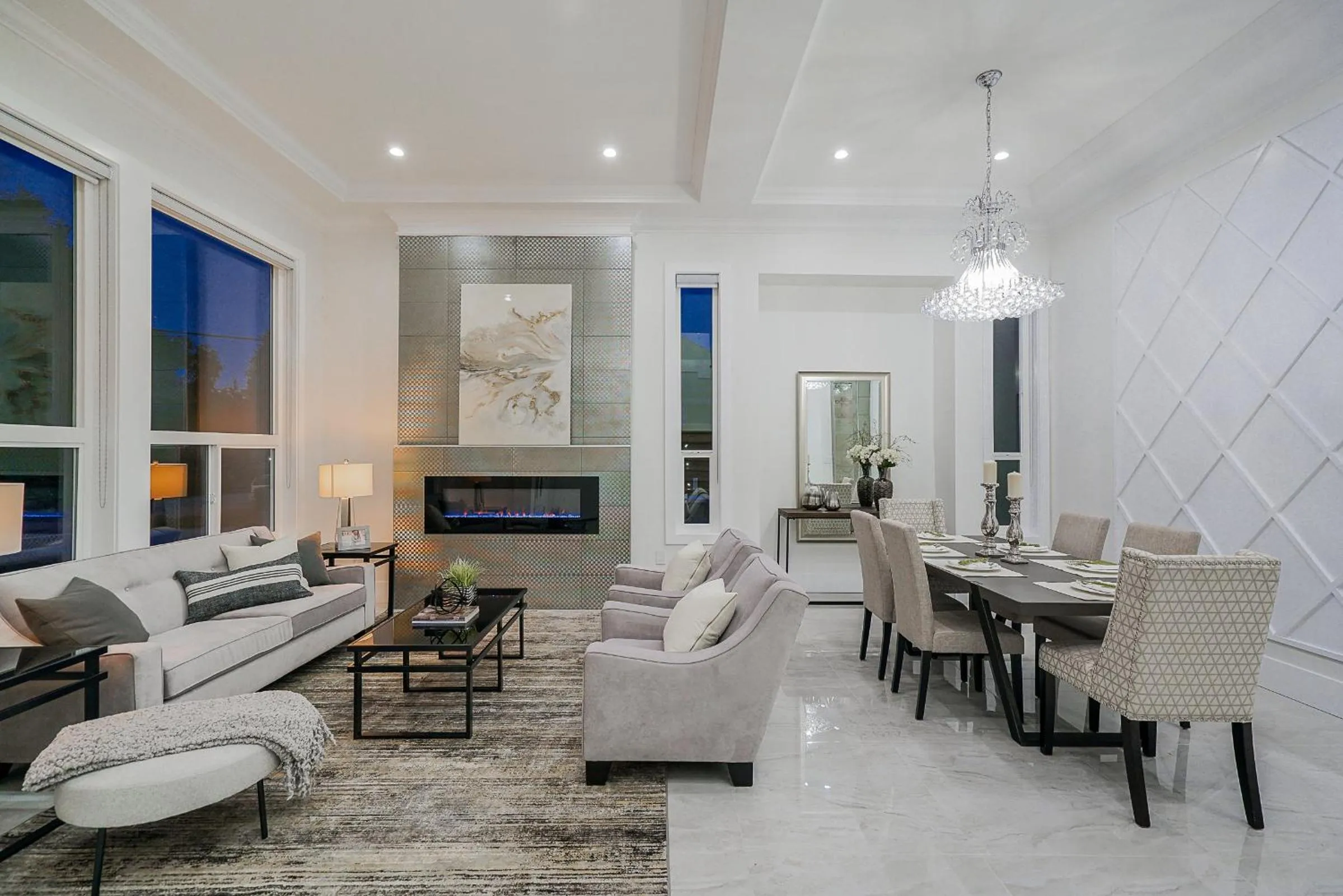 Living room in Sun suite