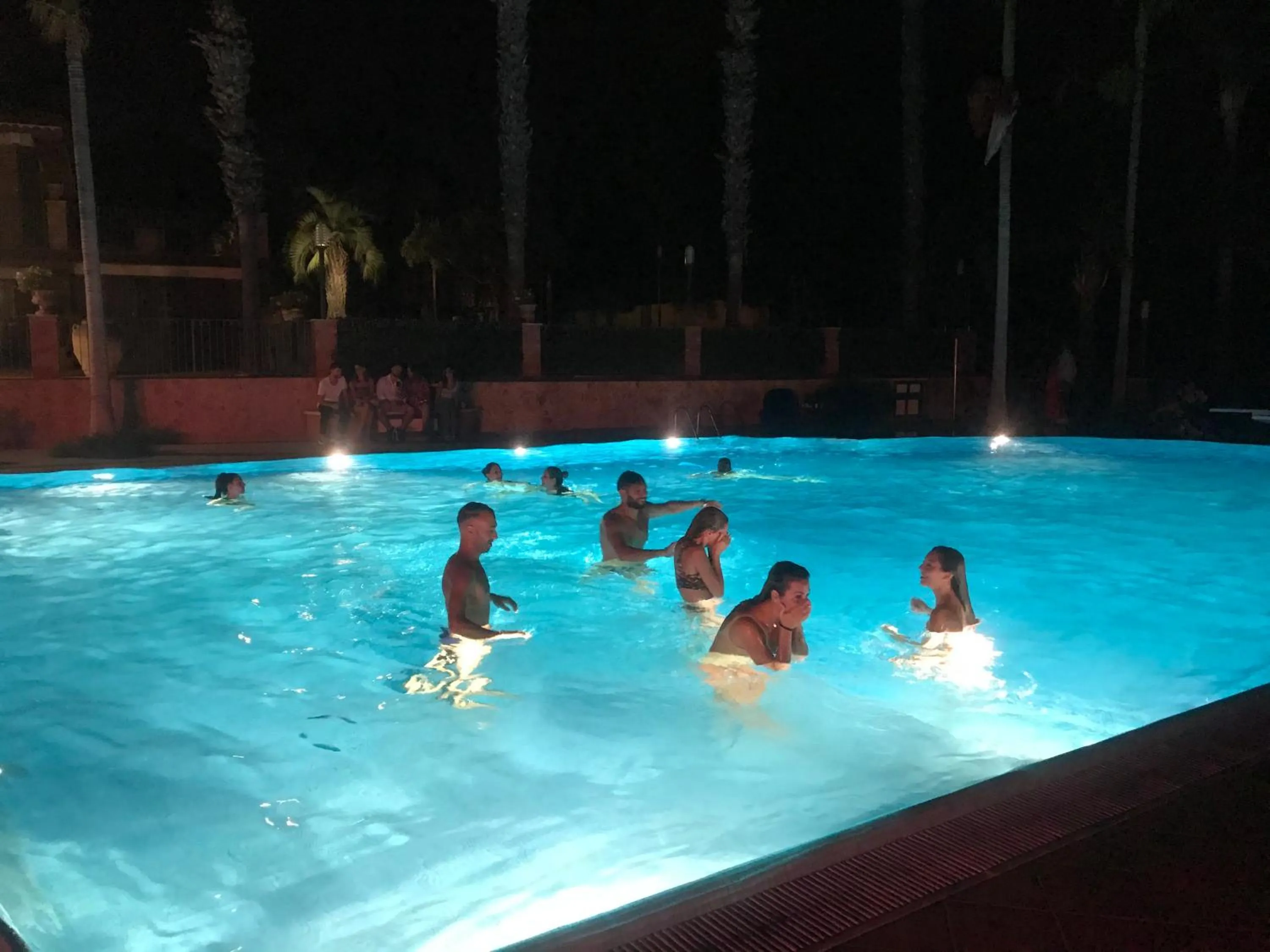 Property building in Villa Grandiosa FC