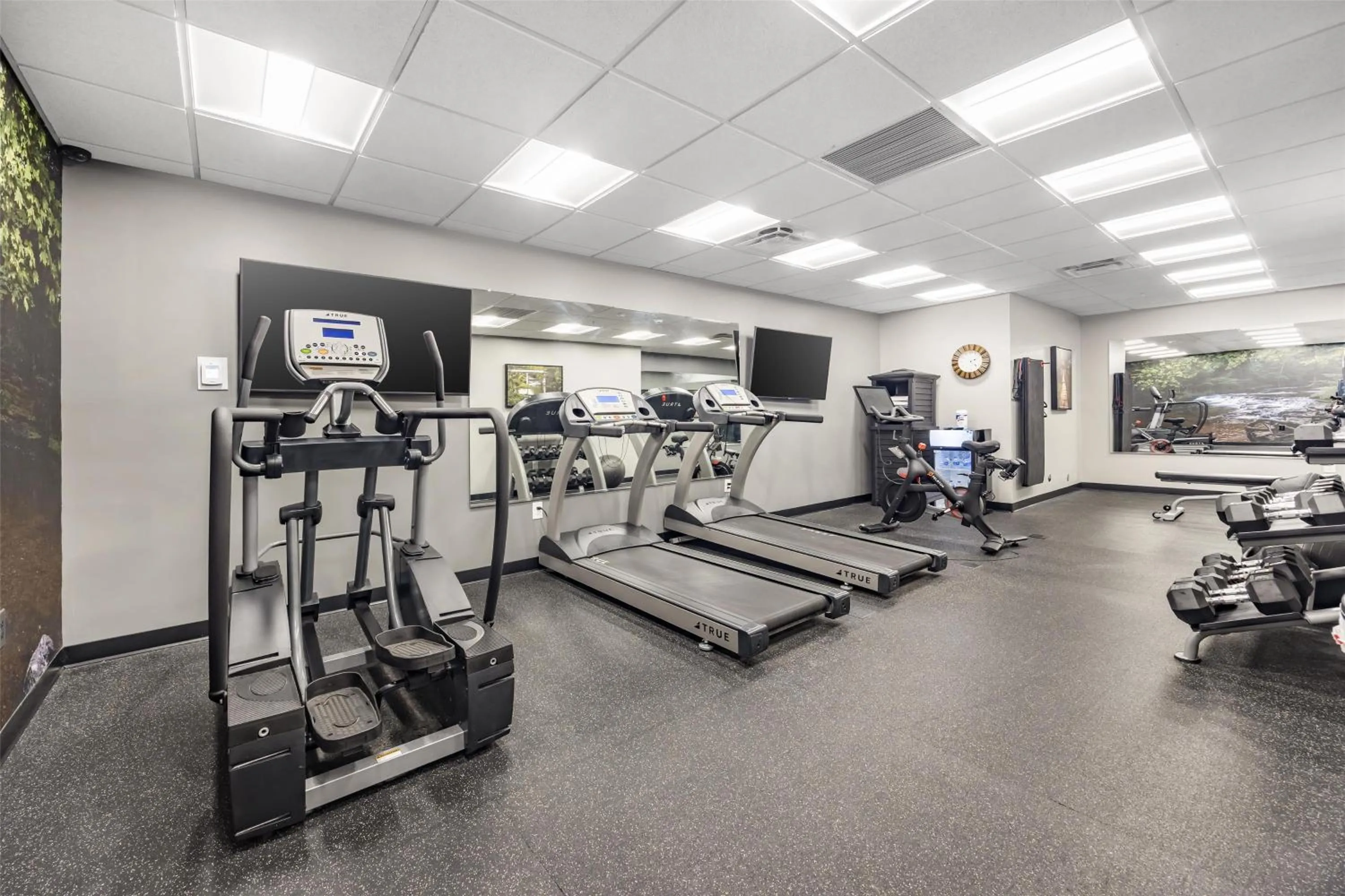 Fitness centre/facilities in Best Western Plus Lawrenceburg