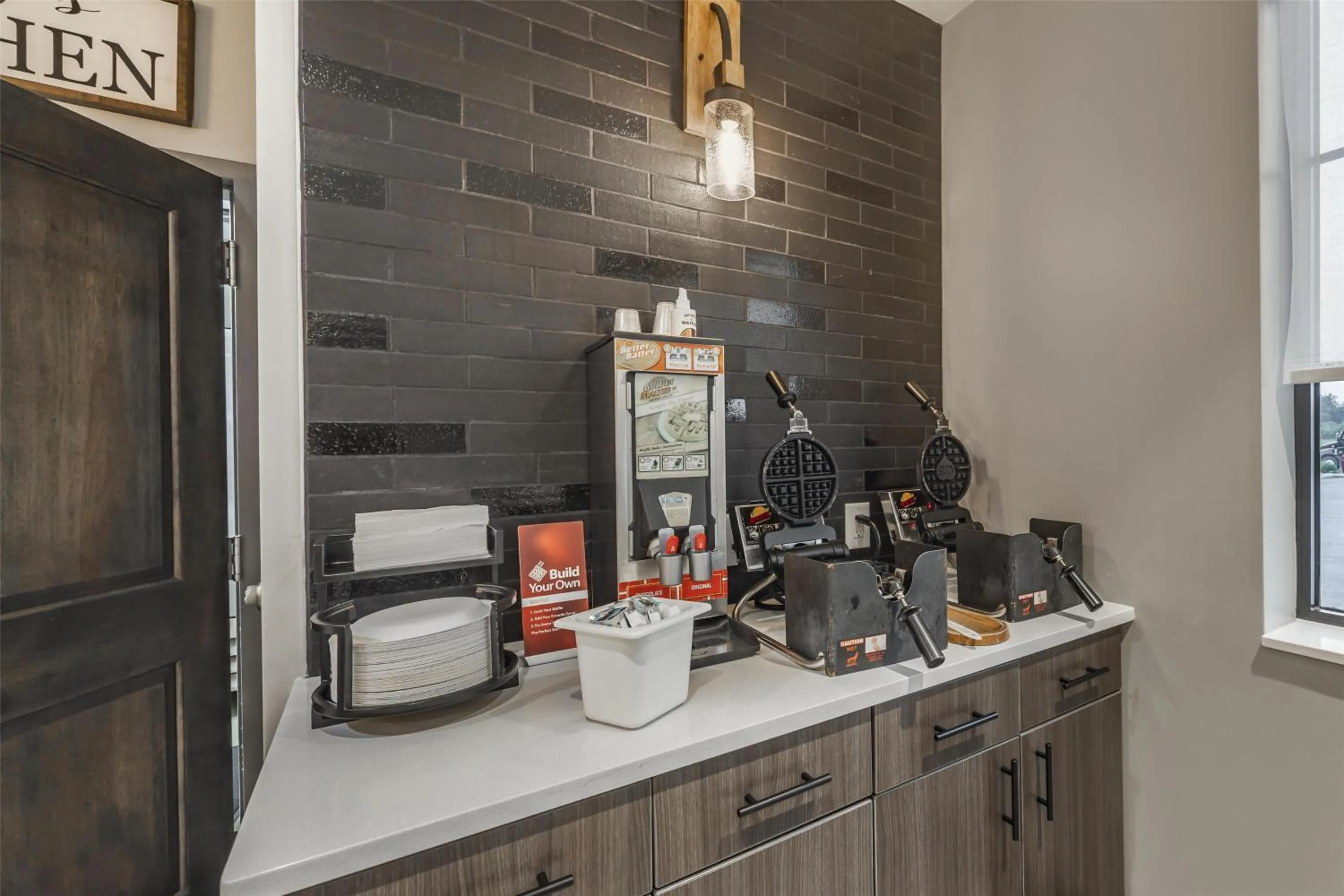 Breakfast in Best Western Plus Lawrenceburg