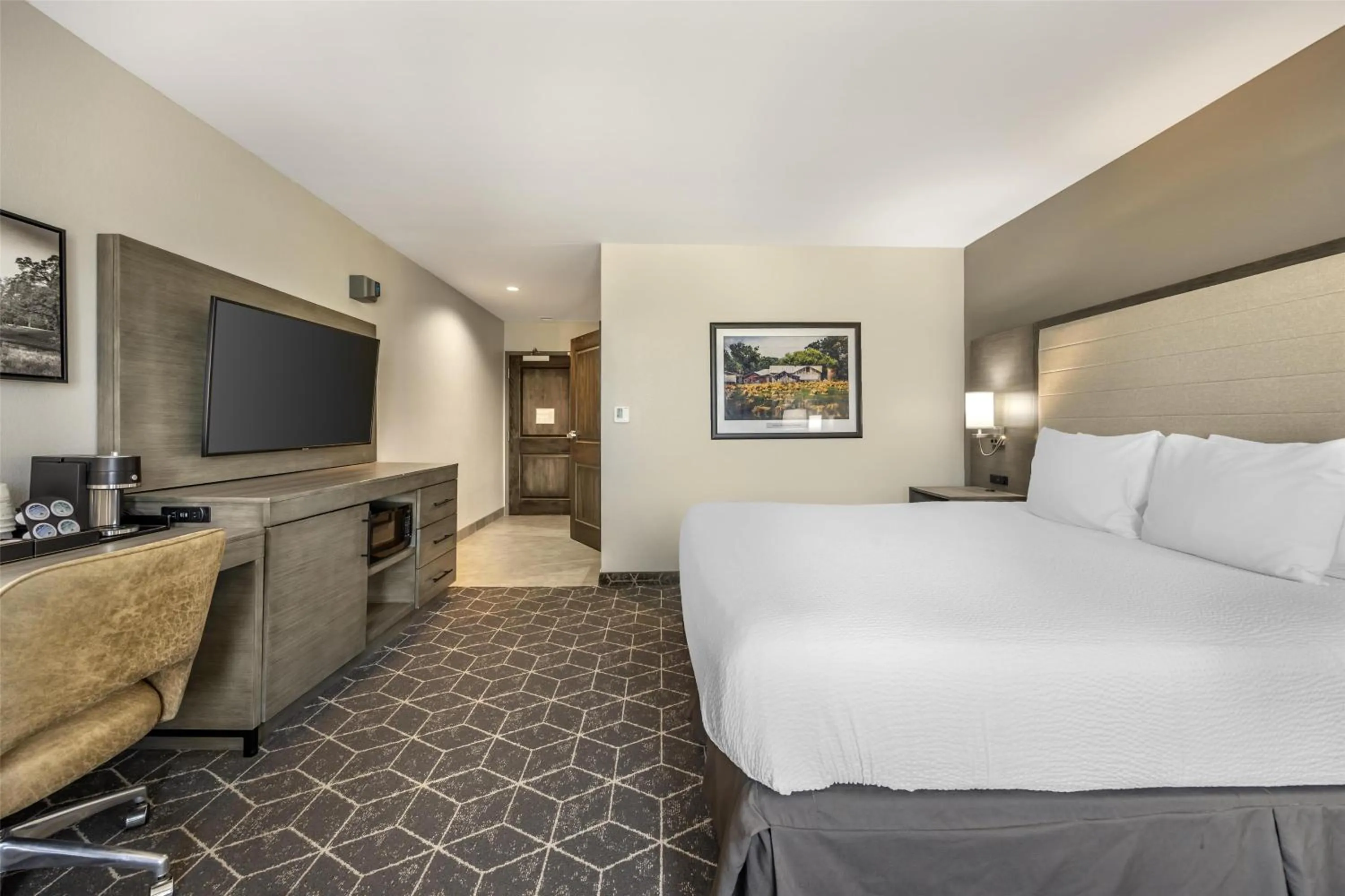 Bedroom, Bed in Best Western Plus Lawrenceburg