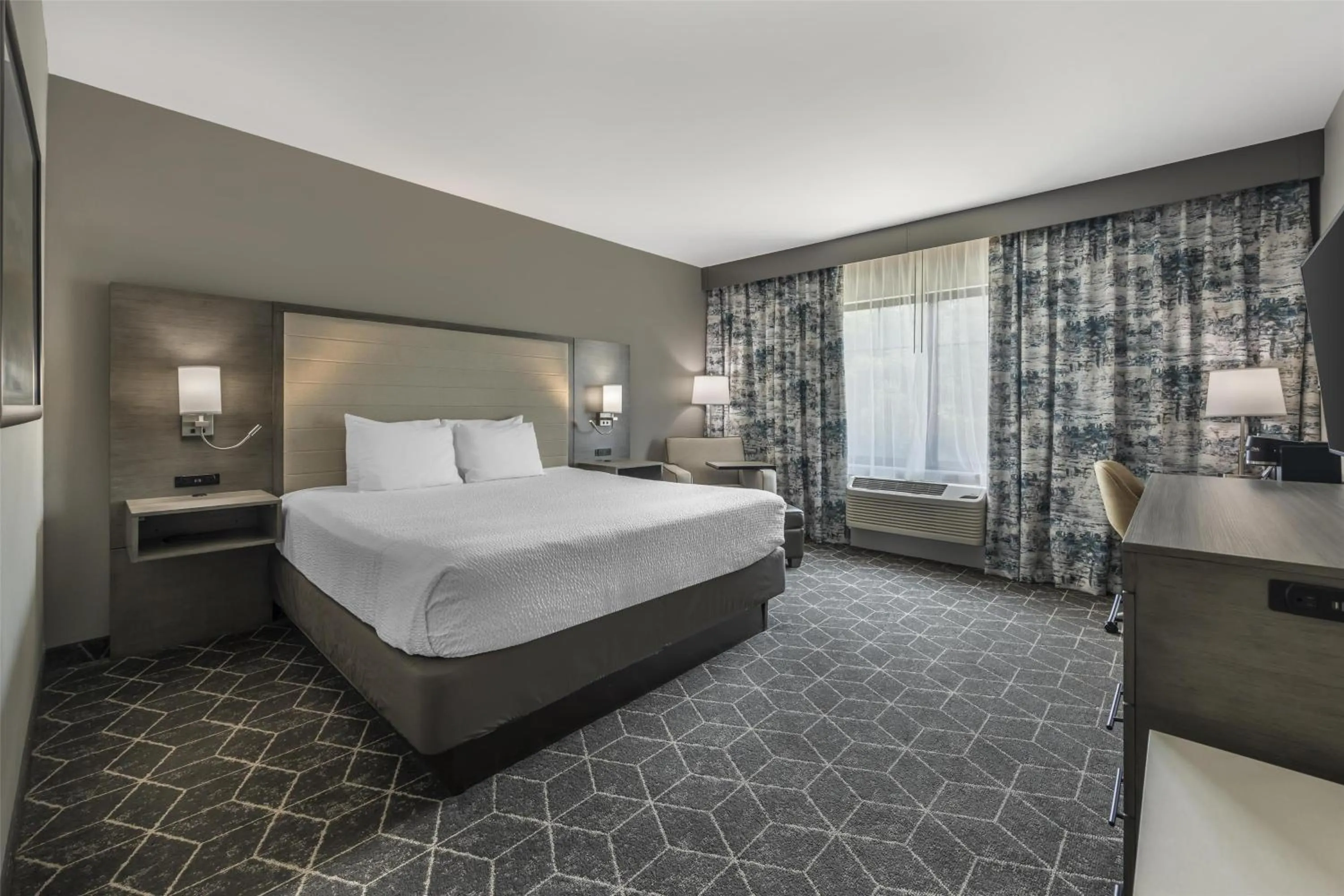 Bedroom, Bed in Best Western Plus Lawrenceburg