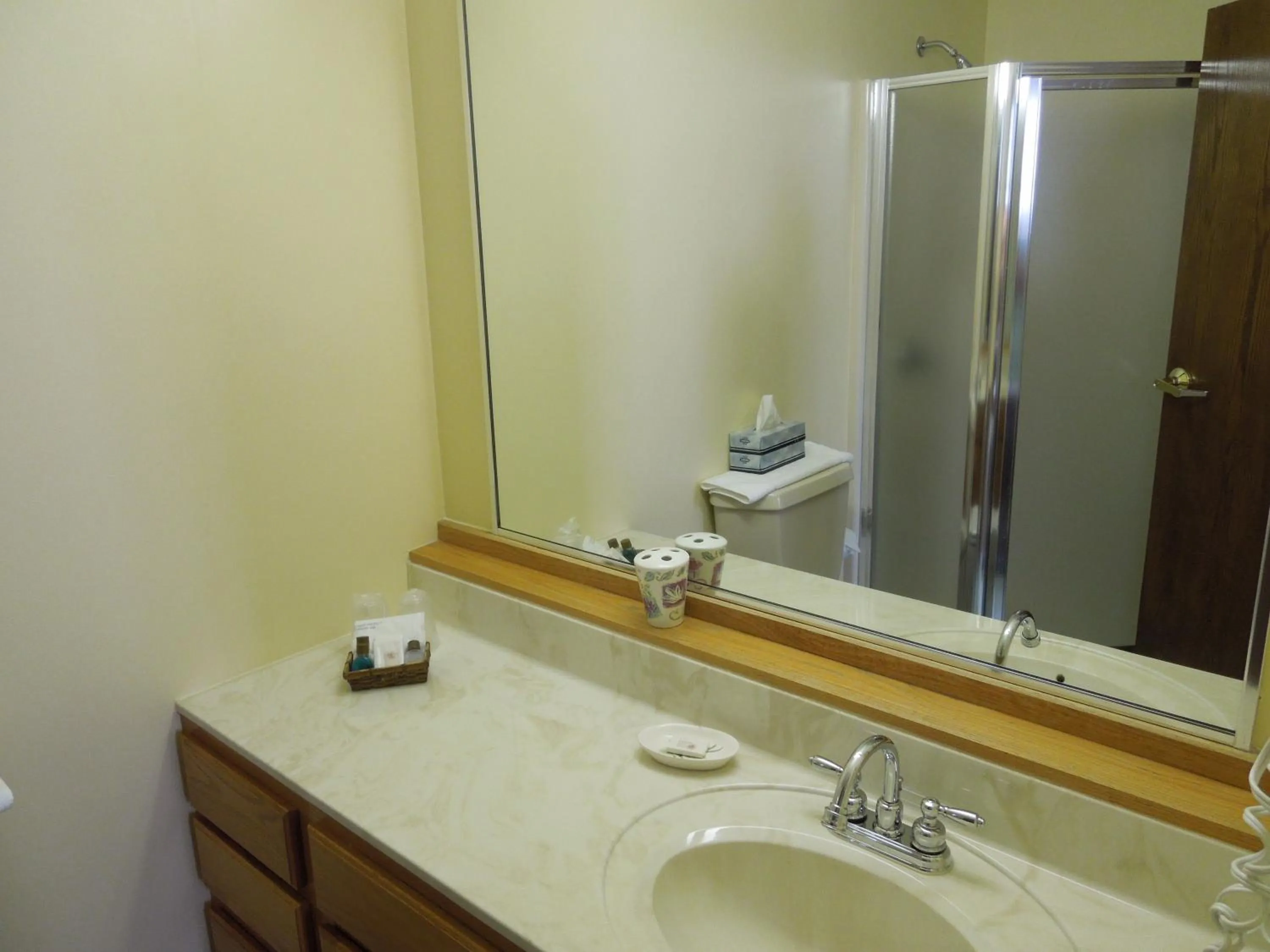 Bathroom in Bridges Guest Quarters