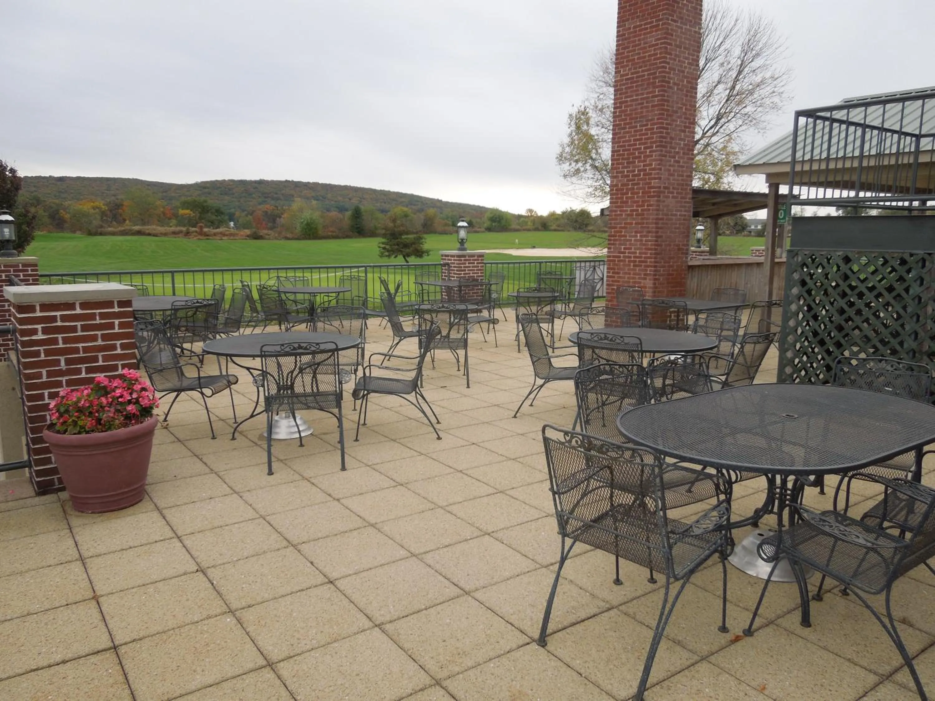Dining area in Bridges Guest Quarters
