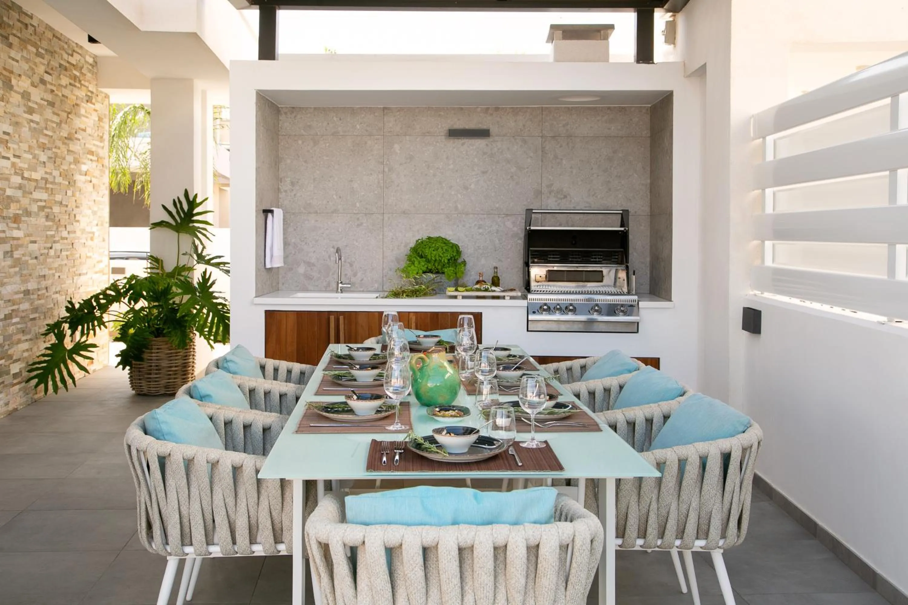 Dining area in Chris Le Mare Gold Luxury Villa