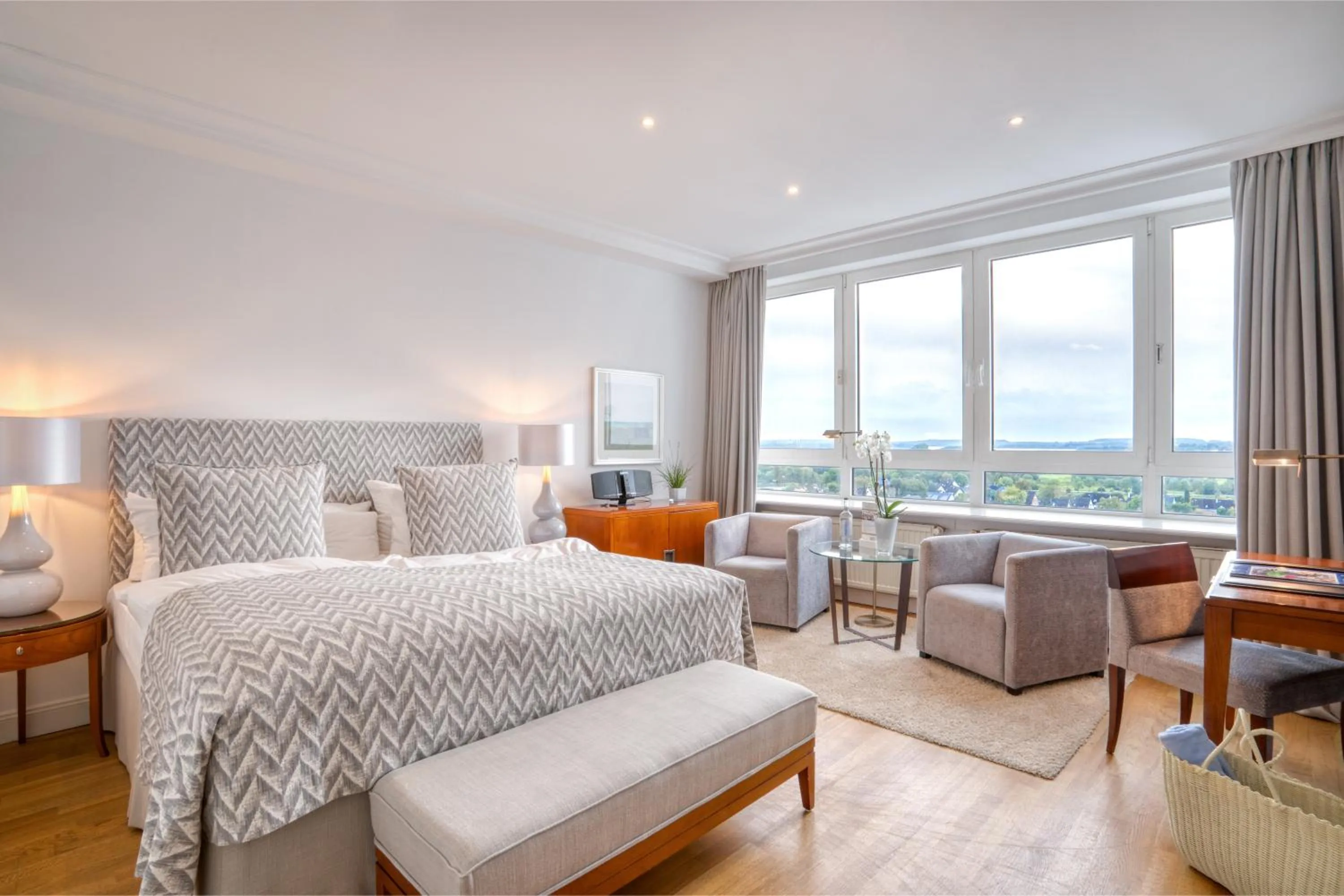 Bed in Grand Hotel Seeschlösschen Sea Retreat & SPA