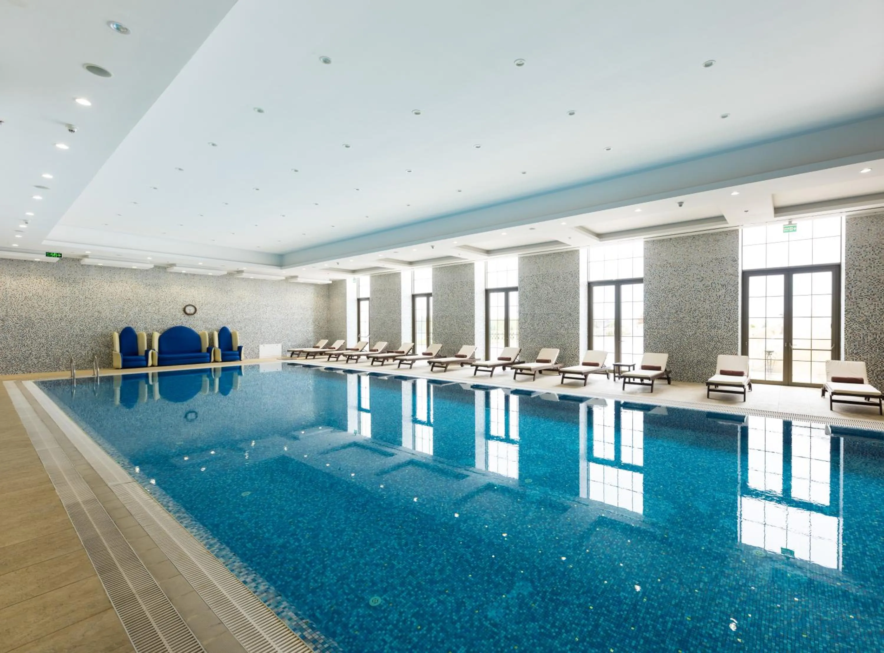 Swimming pool in Quba Palace Hotel & Golf Resort