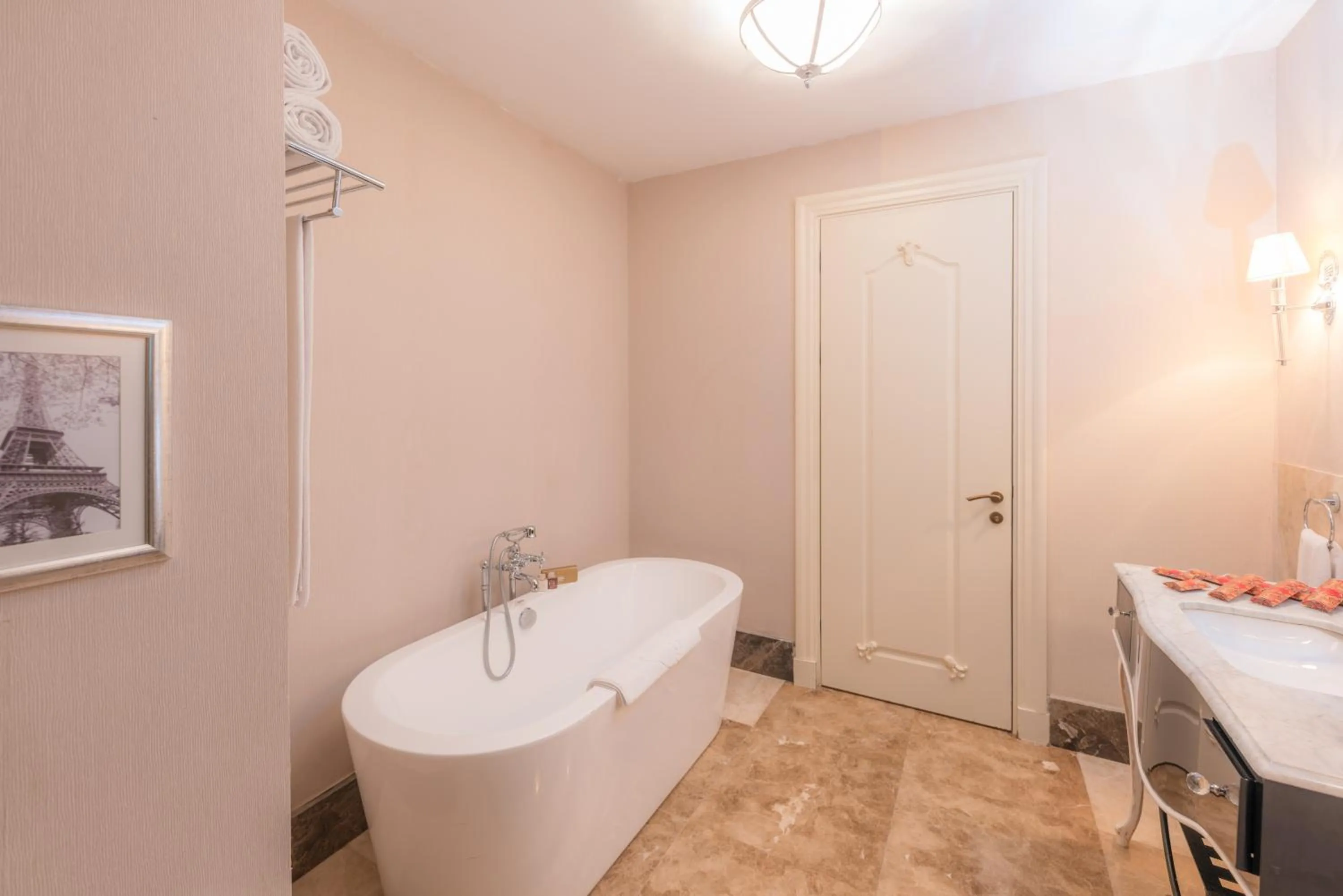 Toilet in Quba Palace Hotel & Golf Resort