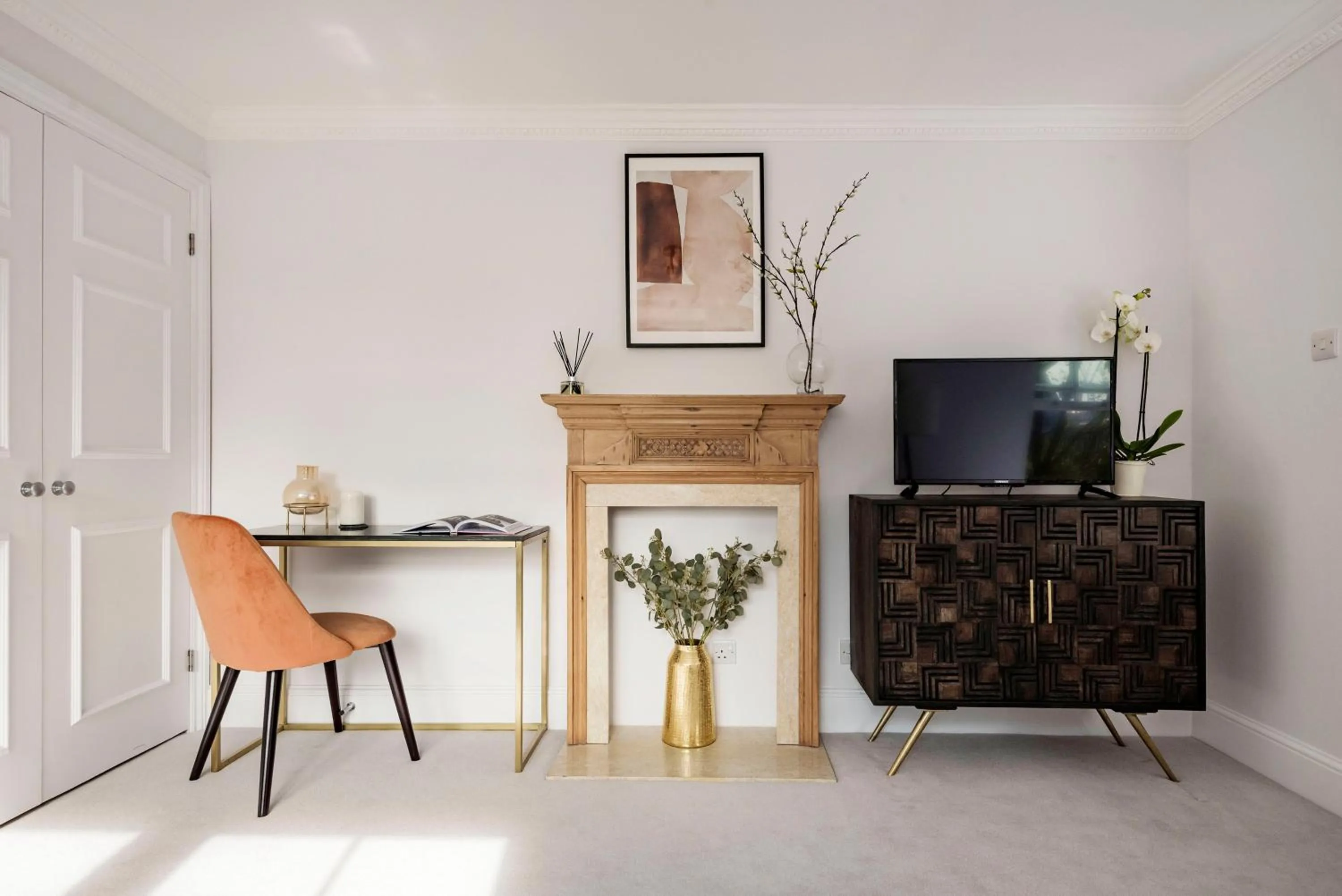 Living room in 3 Sloane Gardens