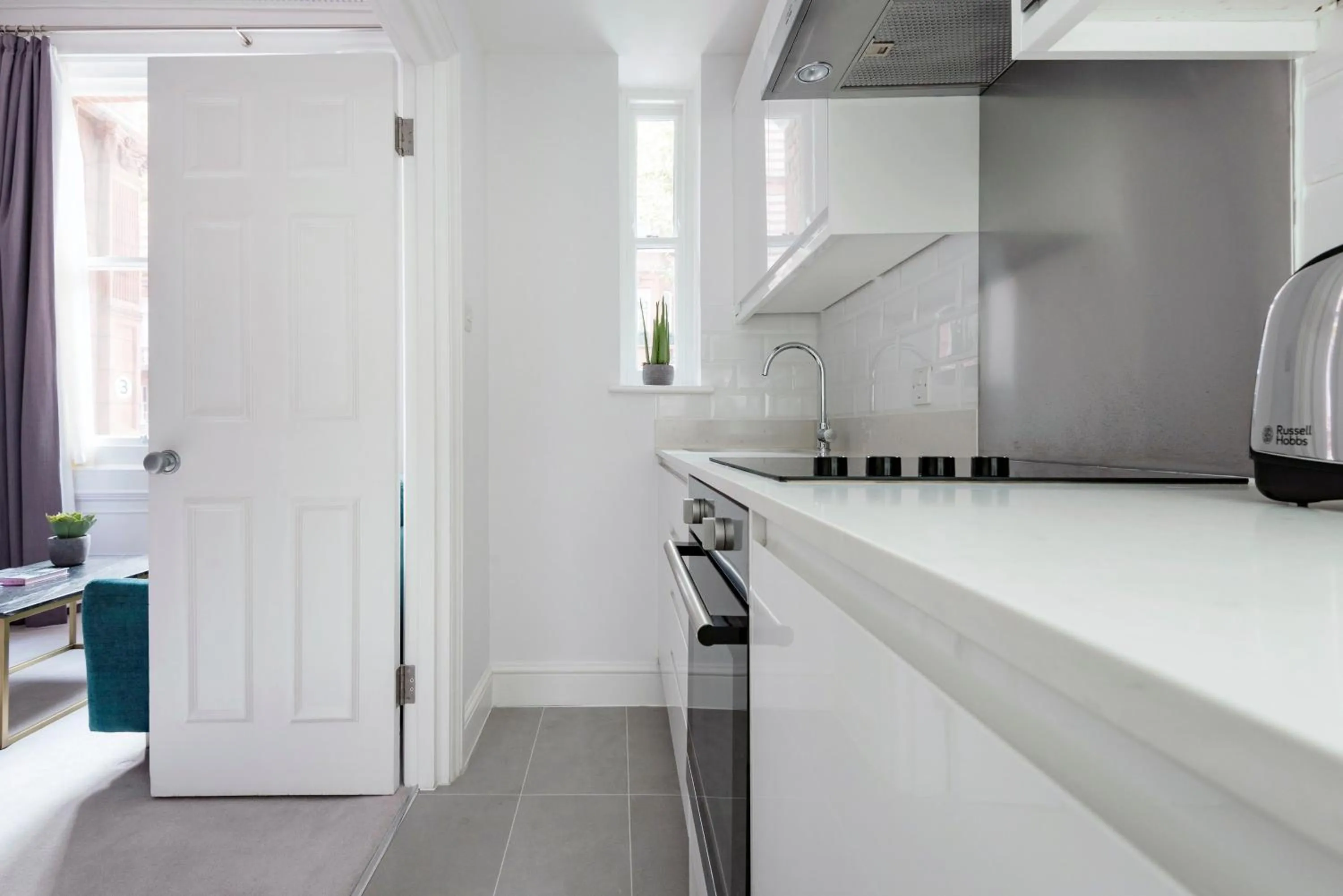 Kitchen or kitchenette in 3 Sloane Gardens