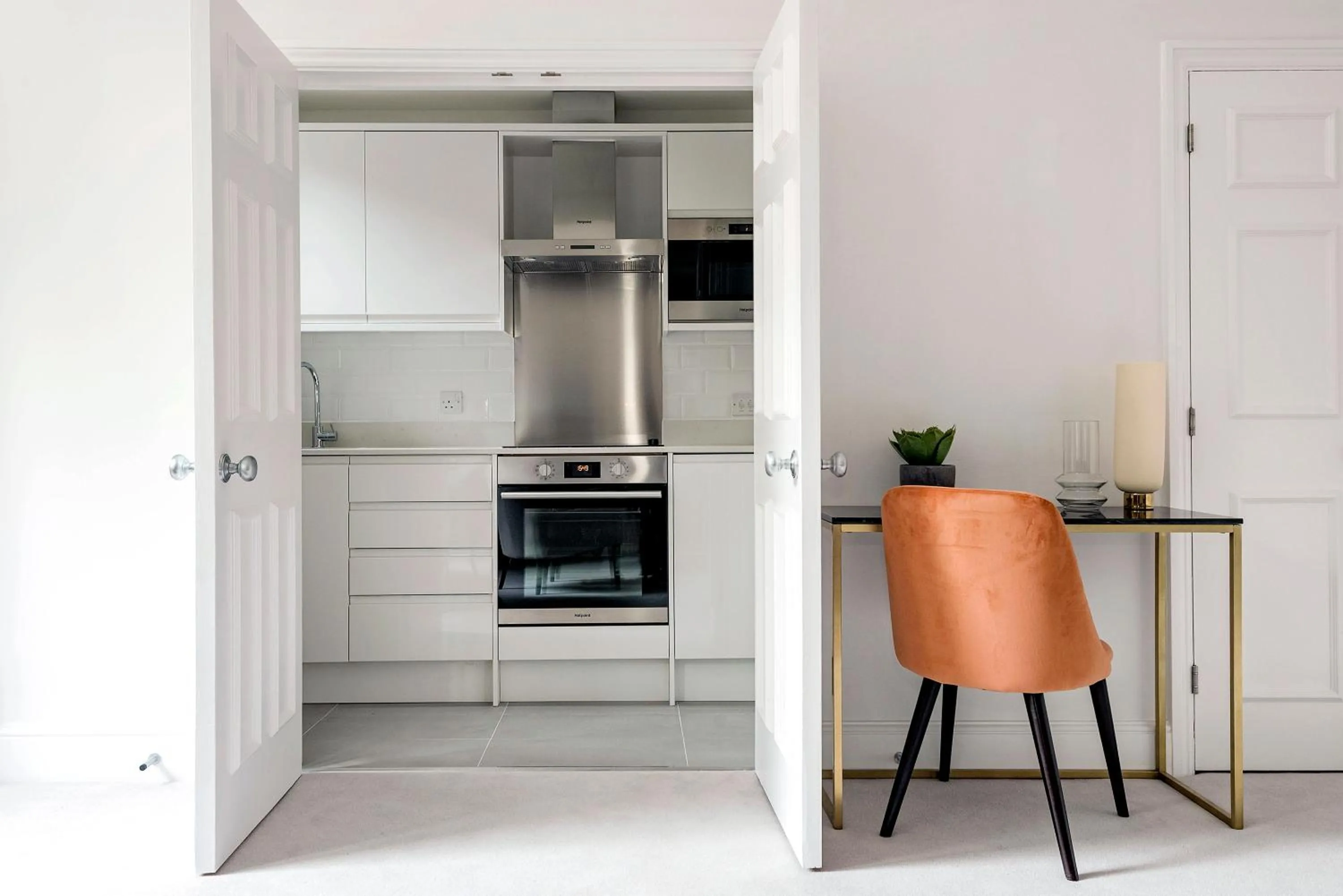 Kitchen or kitchenette in 3 Sloane Gardens