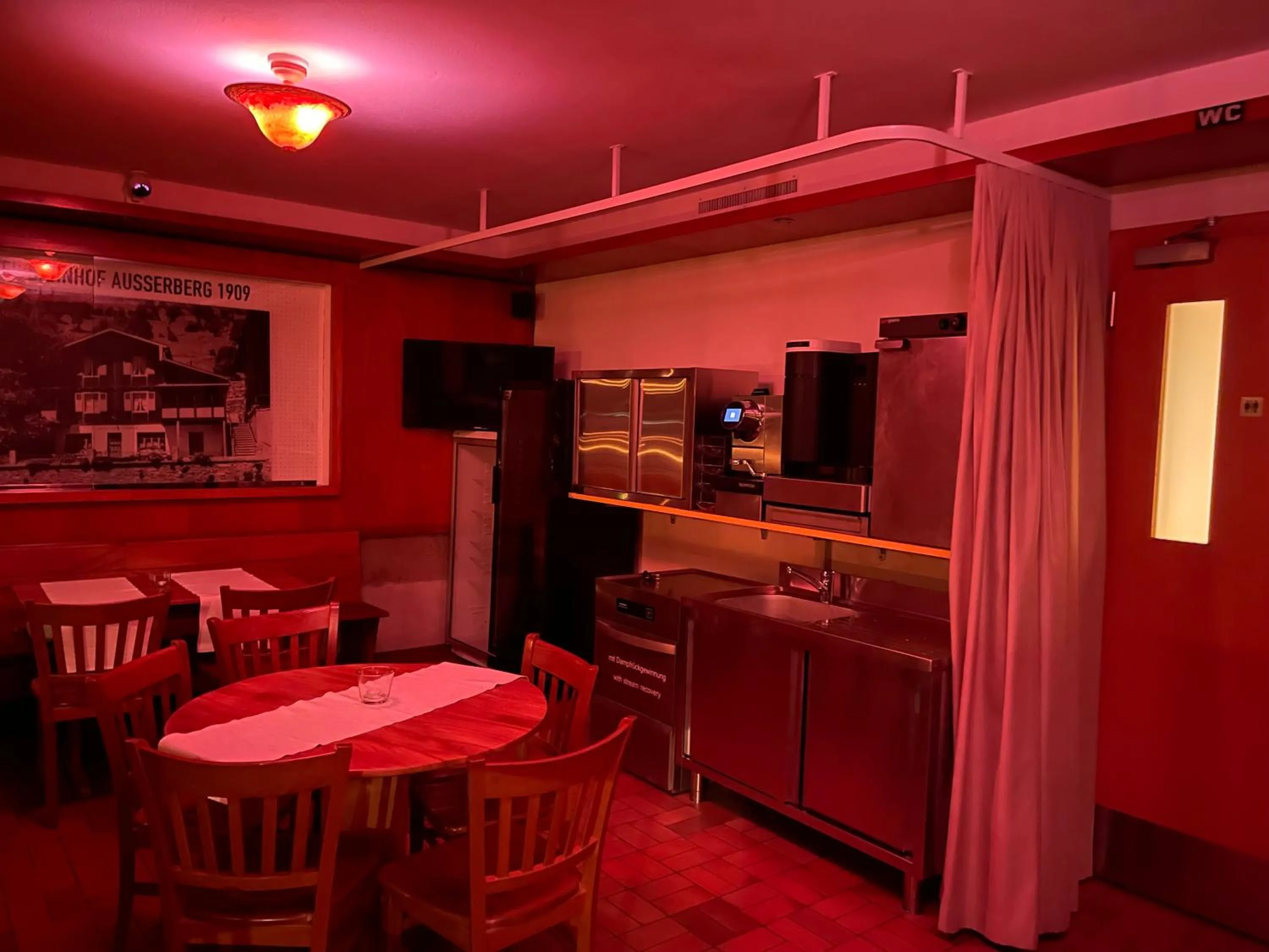 Communal lounge/ TV room, Restaurant/Places to Eat in VISP erblick H O T E L AUSSERBERG Early & Late Check-in