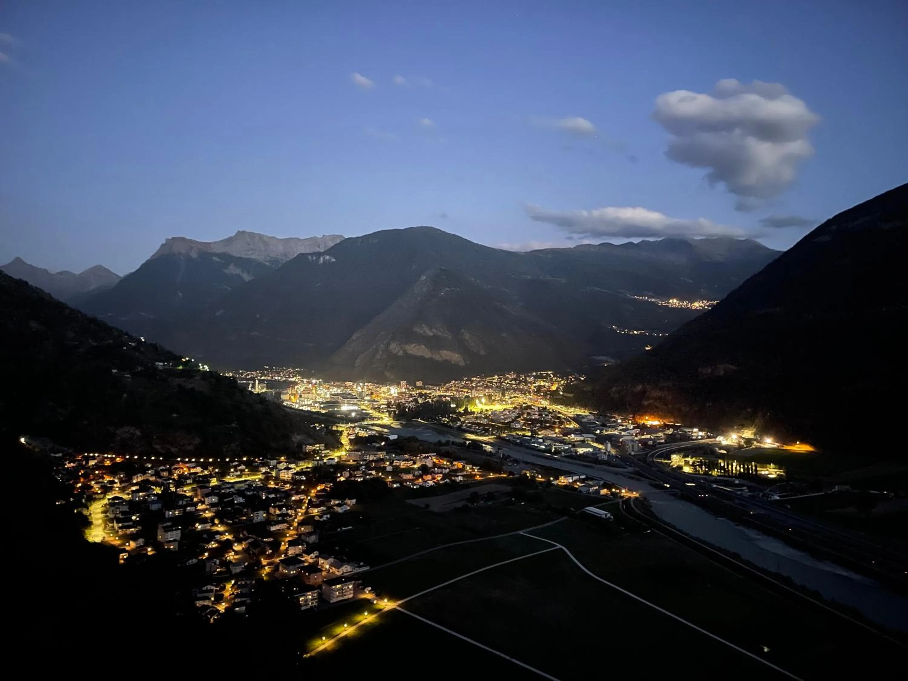 Mountain View in VISP erblick H O T E L AUSSERBERG Early & Late Check-in