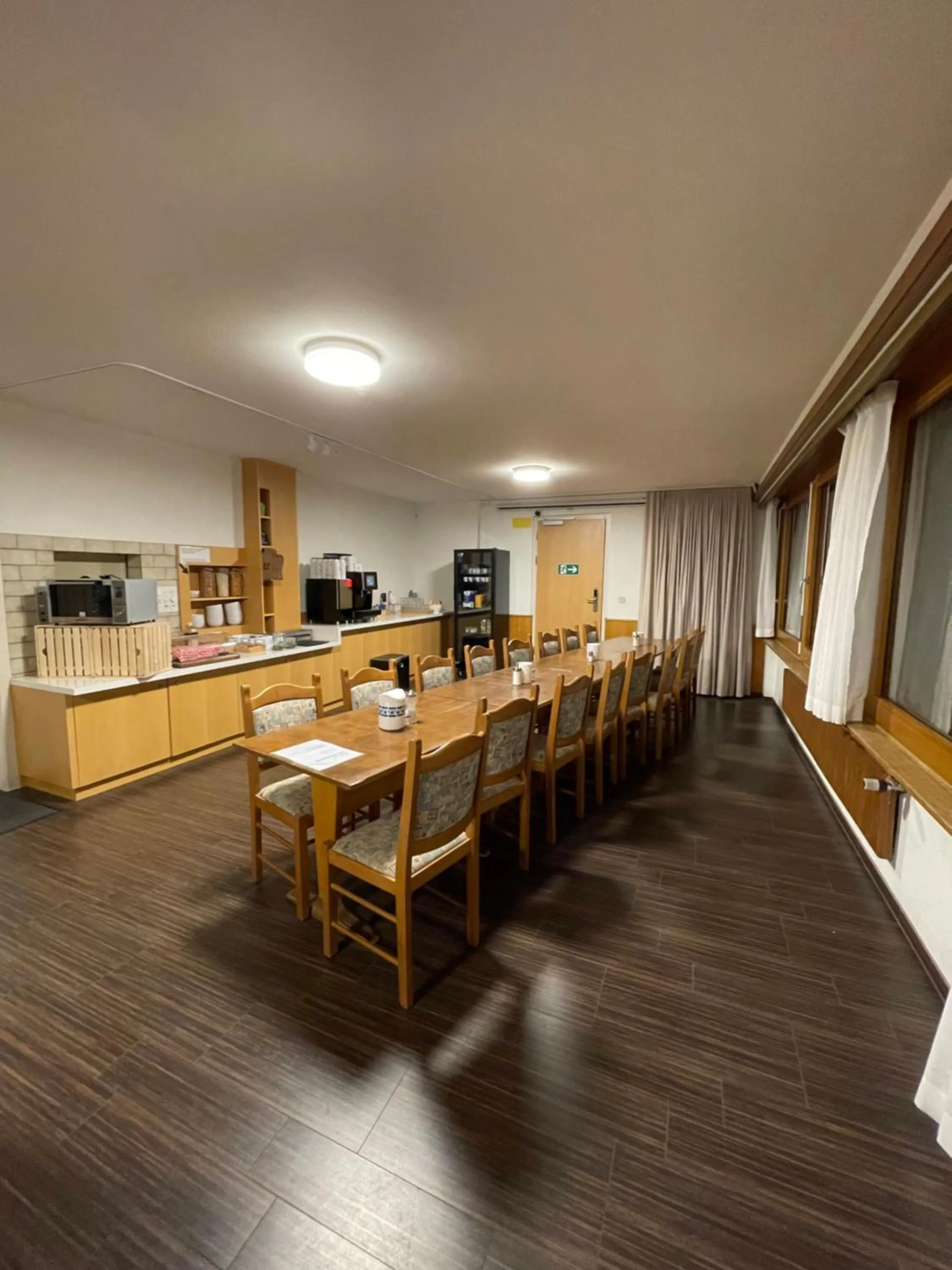 Breakfast, Restaurant/Places to Eat in VISP erblick H O T E L AUSSERBERG Early & Late Check-in