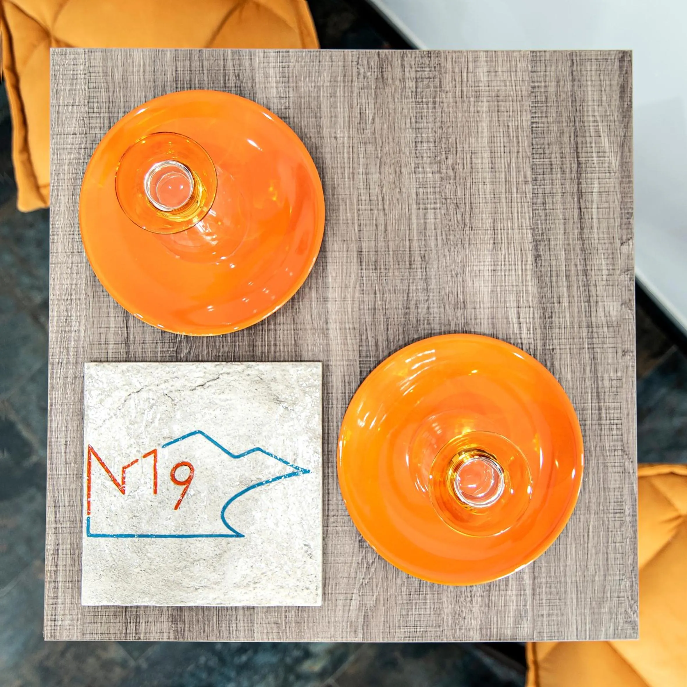 Coffee/tea facilities in Napul'è 19