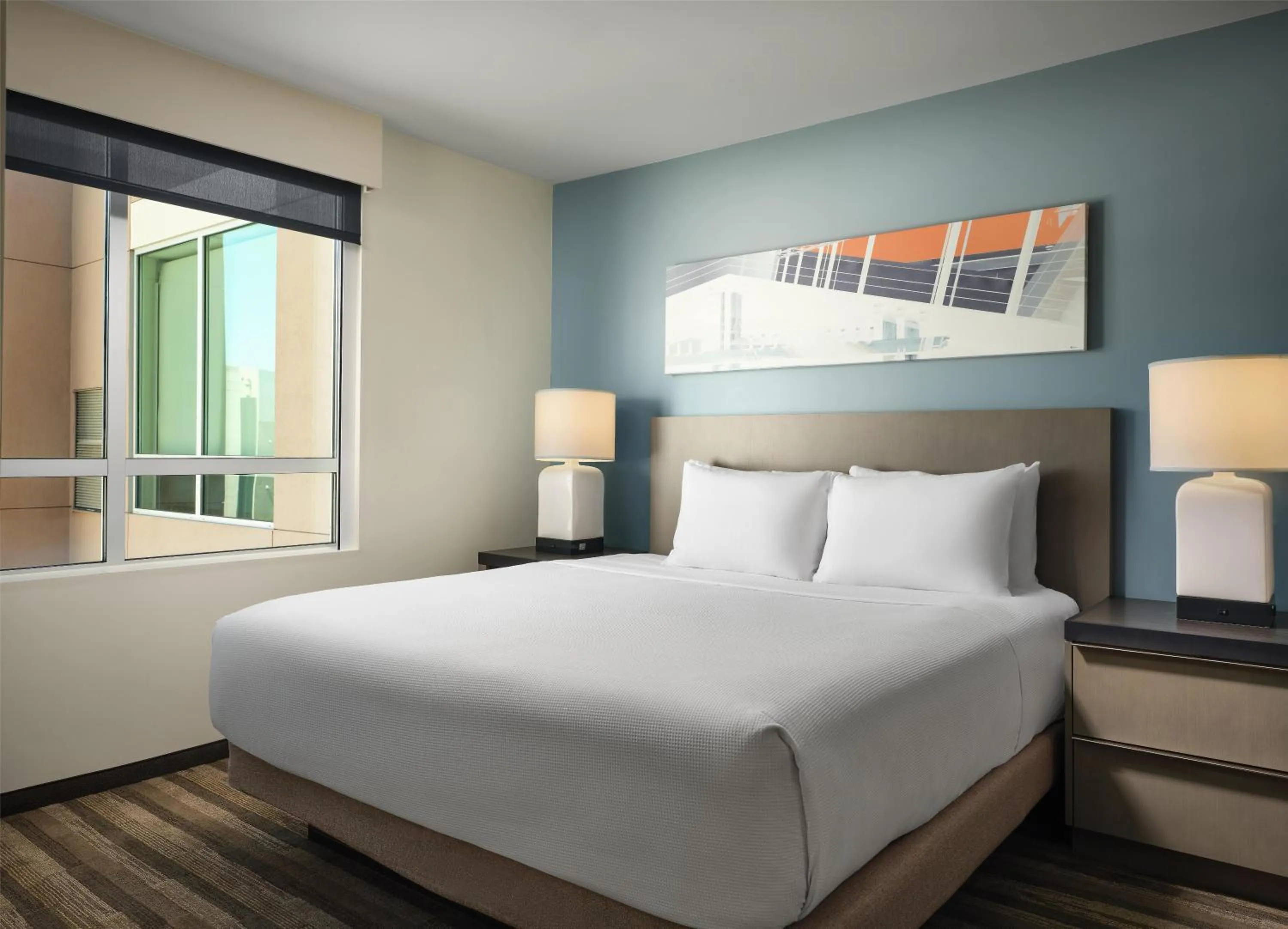 Bedroom, Bed in Hyatt House LA - University Medical Center