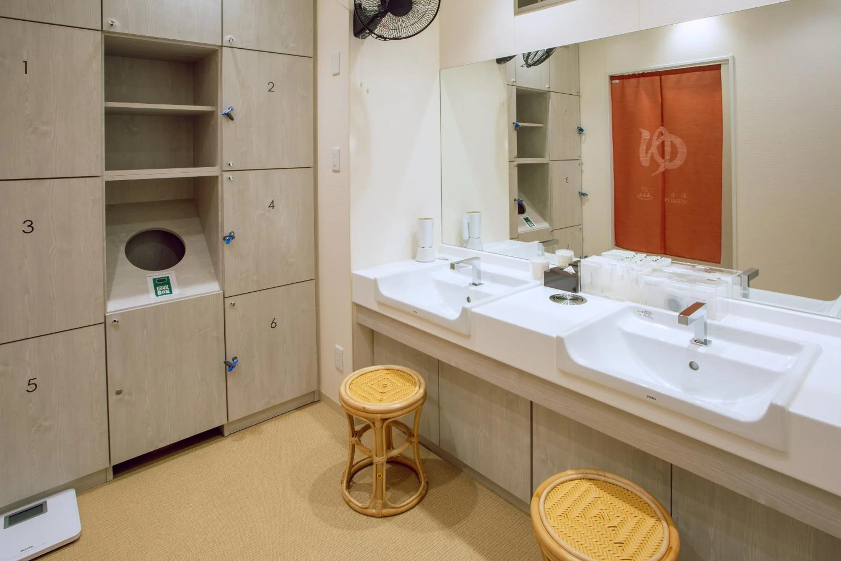 Public Bath in Kuretake Inn Premium Meieki minami