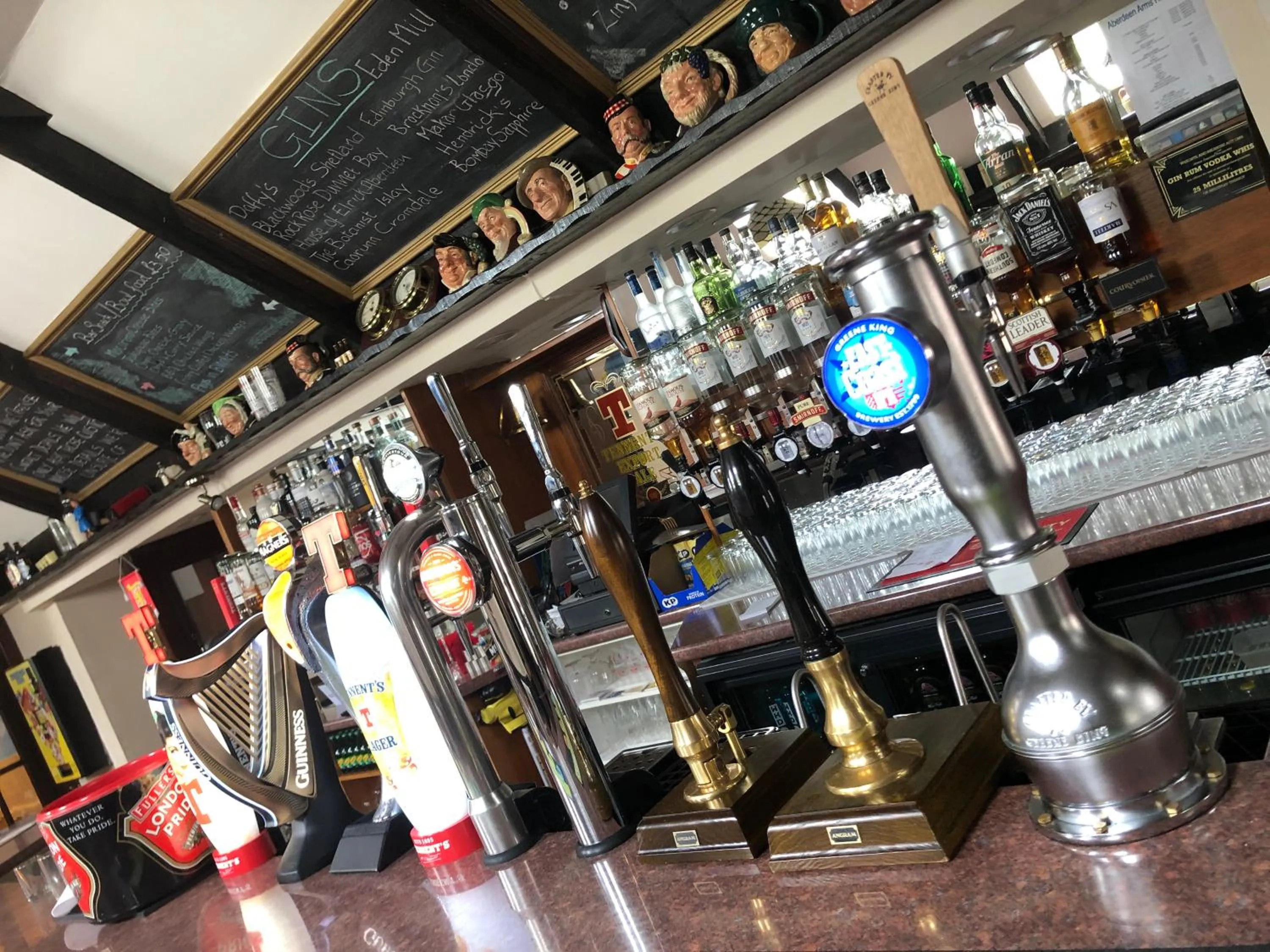 Restaurant/places to eat in The Aberdeen Arms Hotel