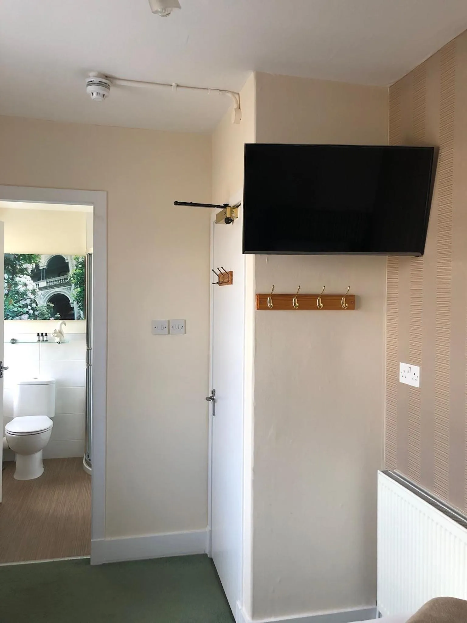 The Aberdeen Arms Hotel