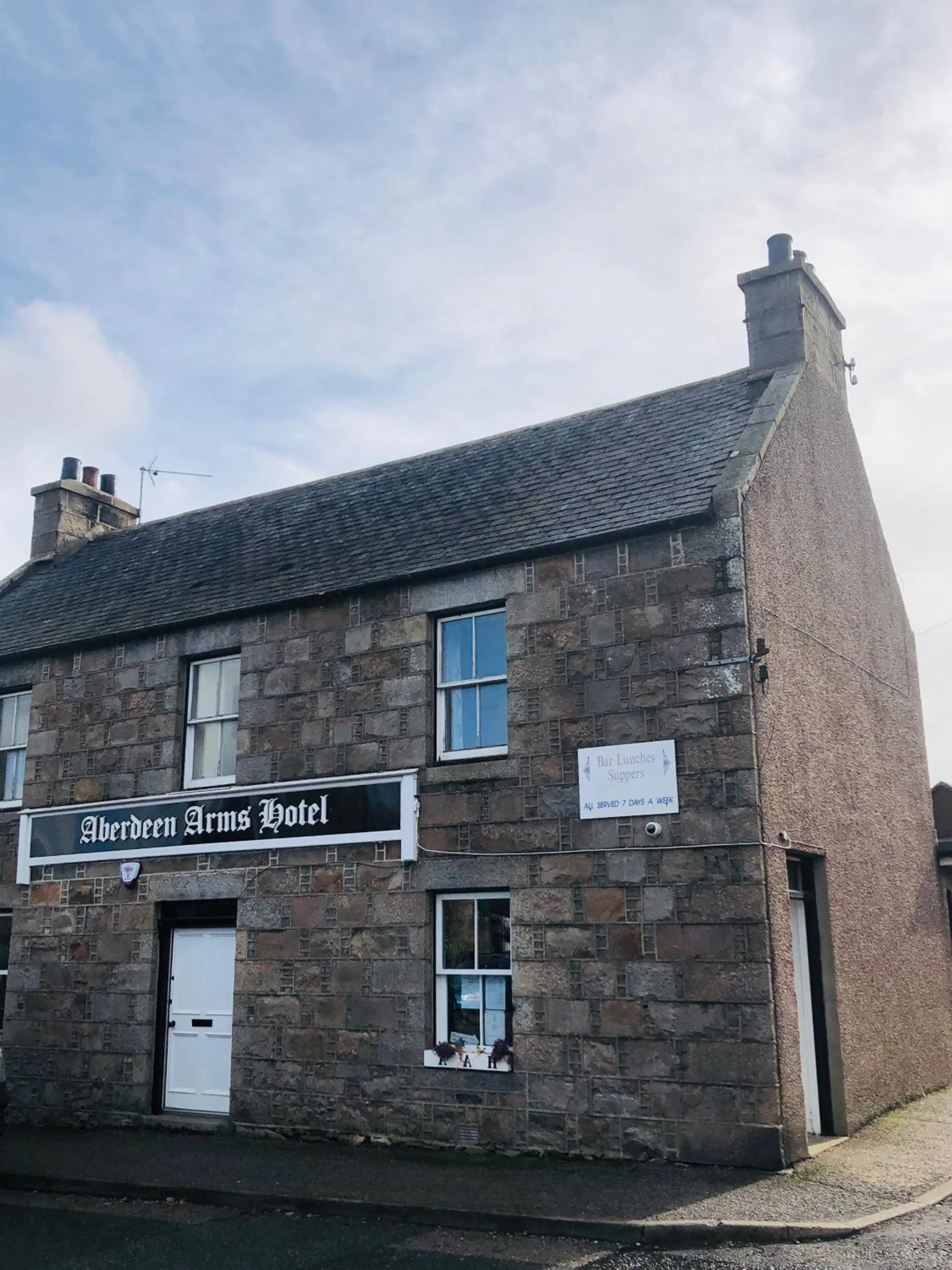 Property building in The Aberdeen Arms Hotel