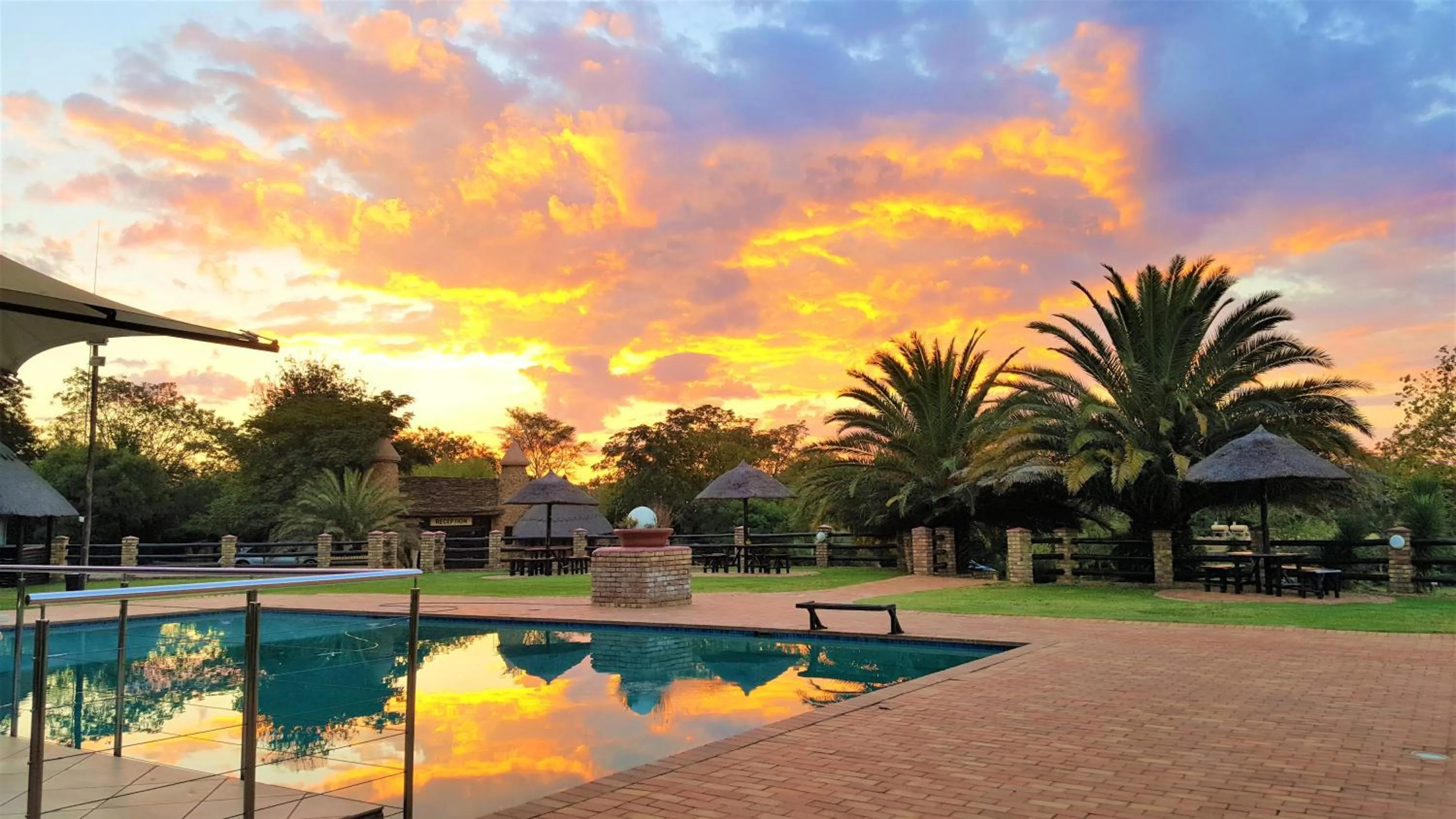 Restaurant/places to eat in Aquanzi Lodge