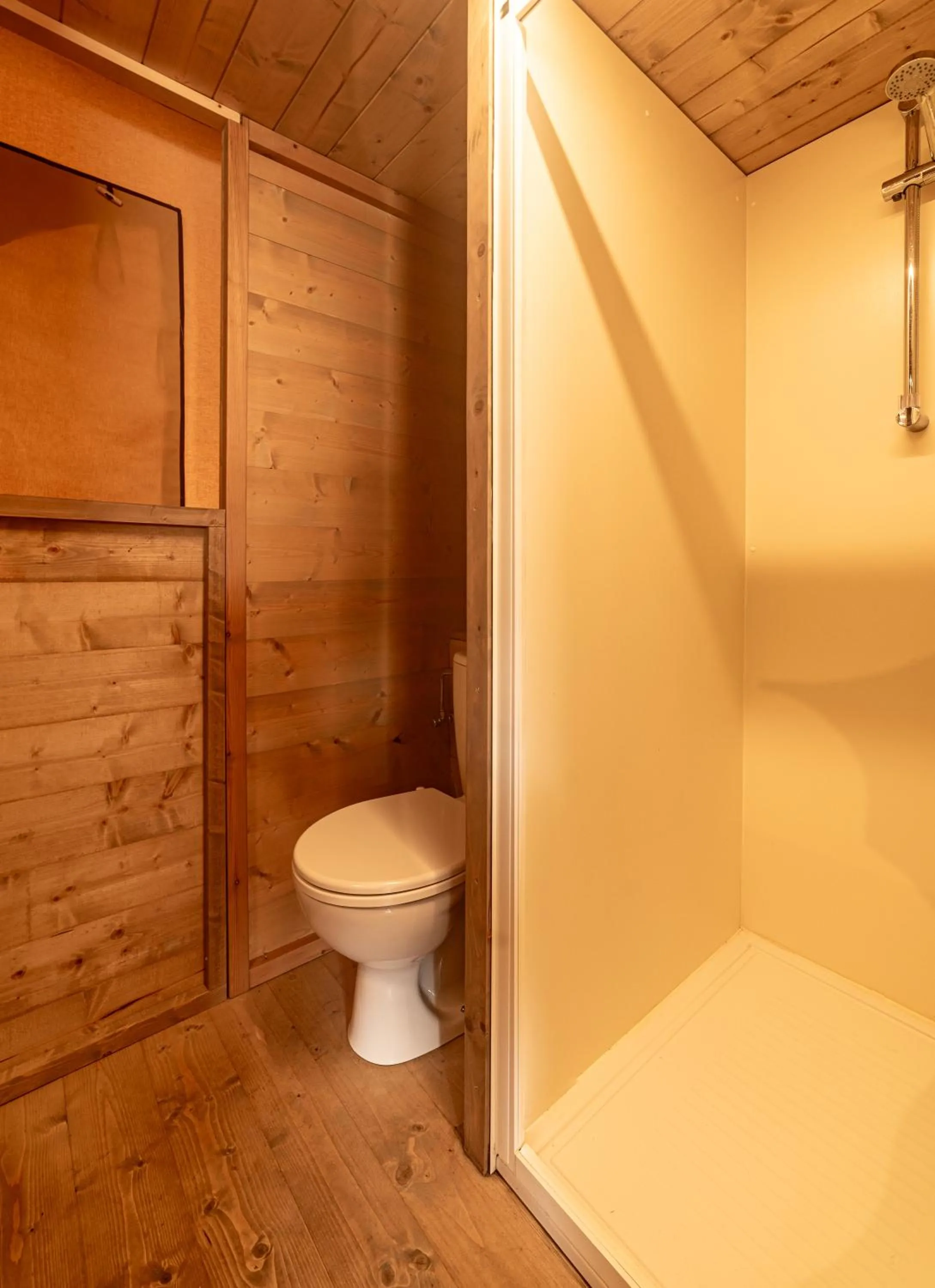 Bathroom in Delle Rose Camping & Glamping Village