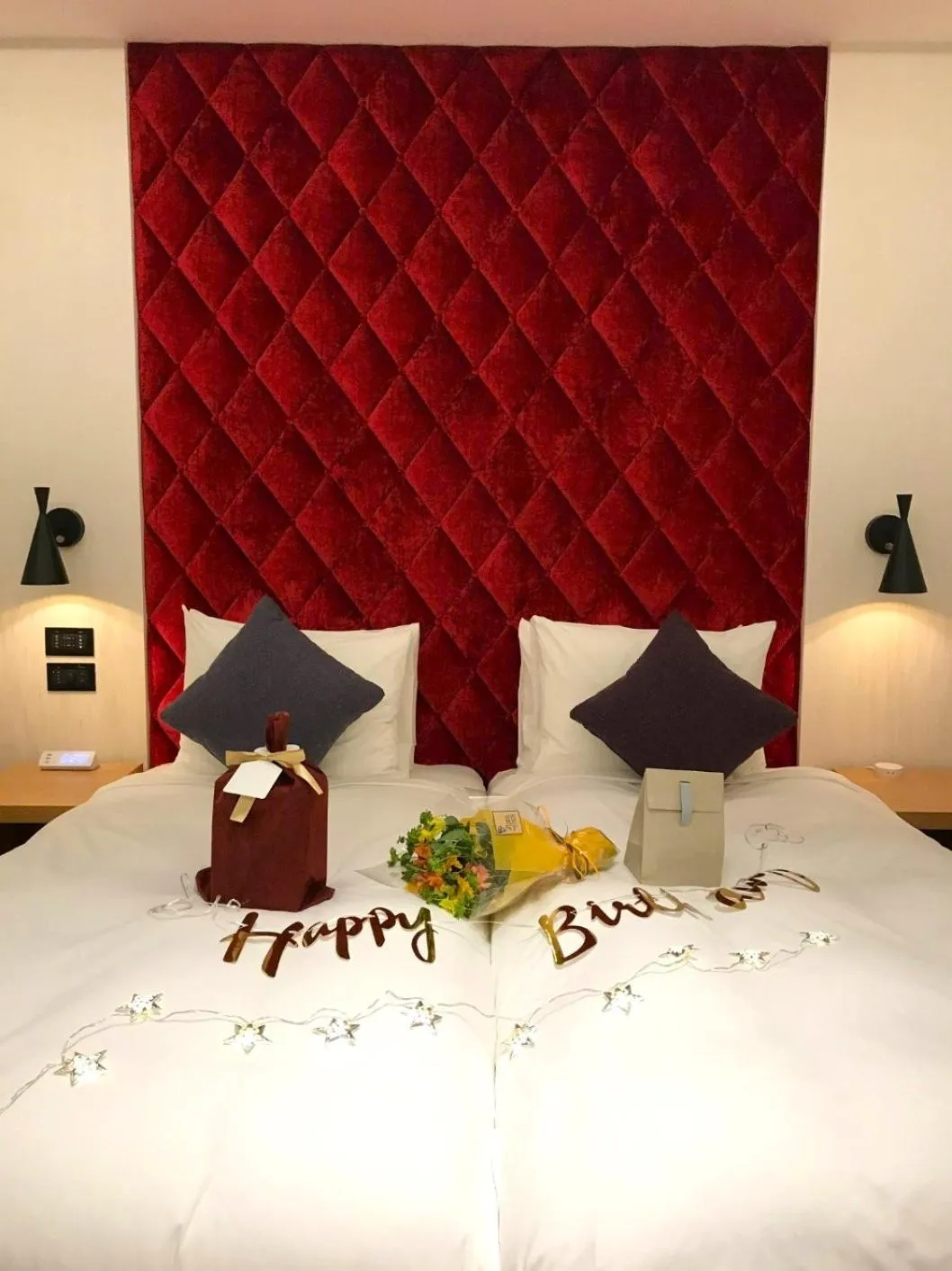 Decorative detail, Bed in PETALS TOKYO - Floating Hotel