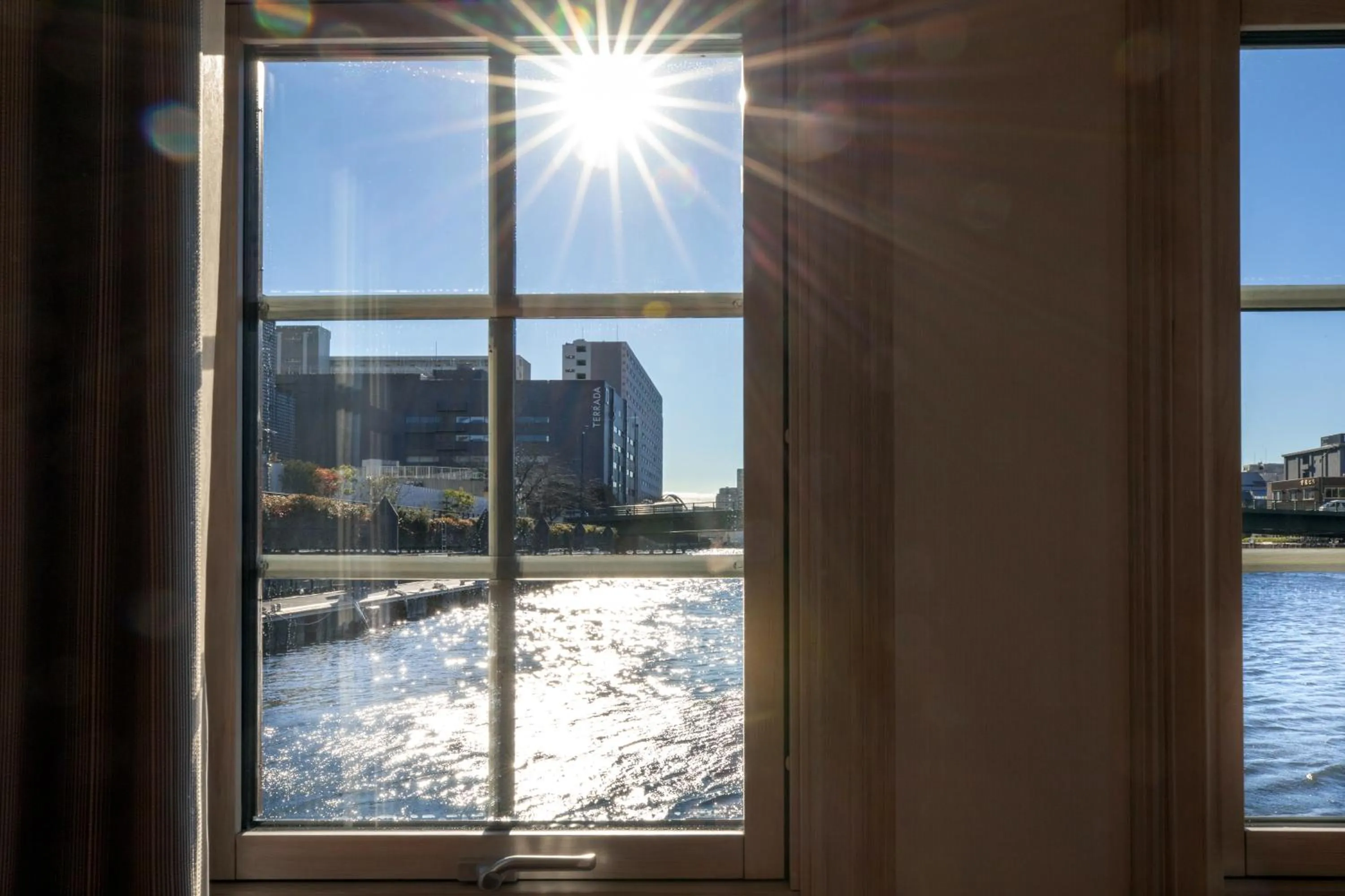 Day in PETALS TOKYO - Floating Hotel