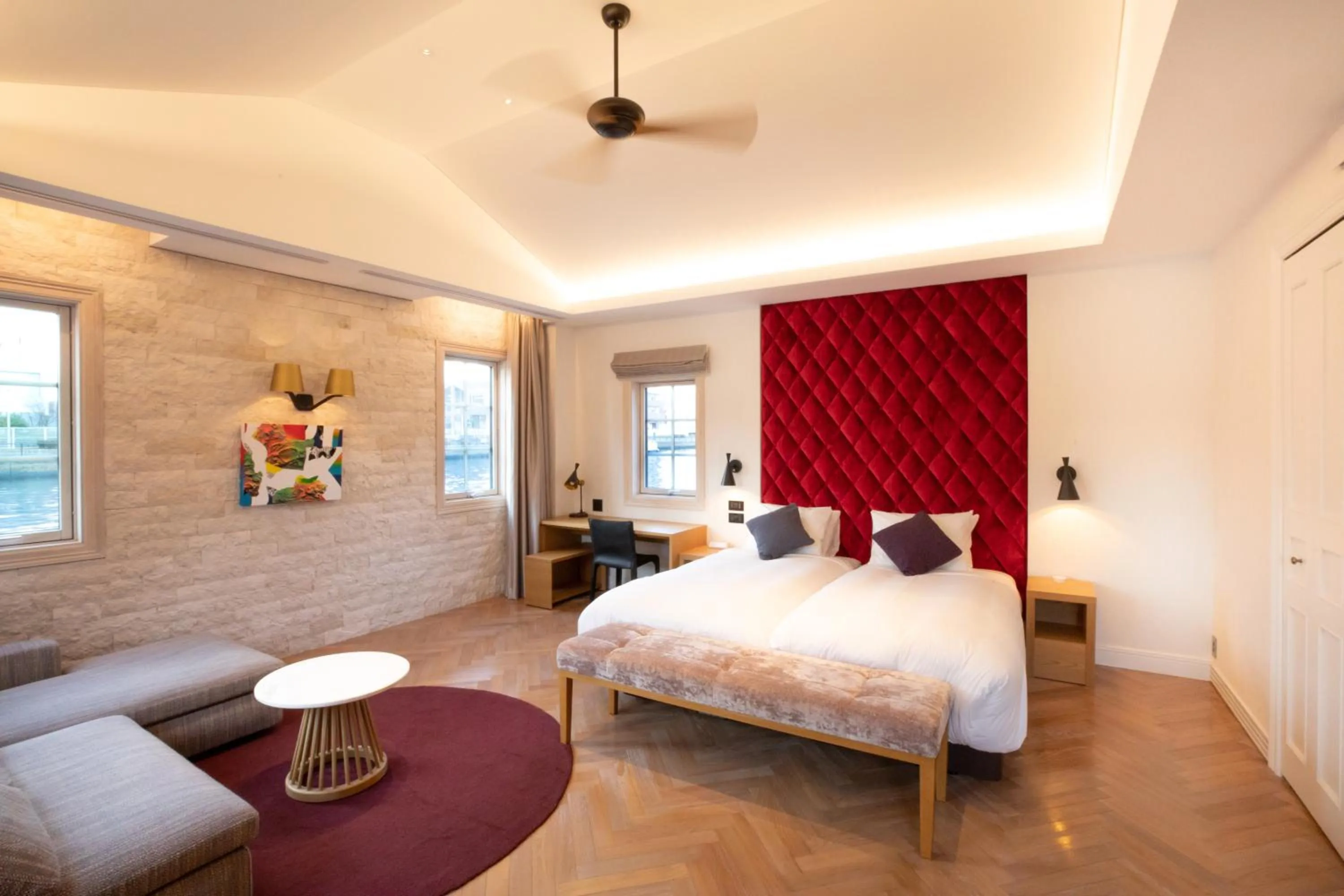 Bed in PETALS TOKYO - Floating Hotel