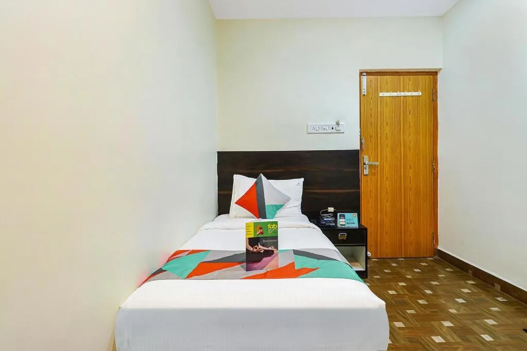 Deluxe Single Room in The K11 Hotels - T Nagar