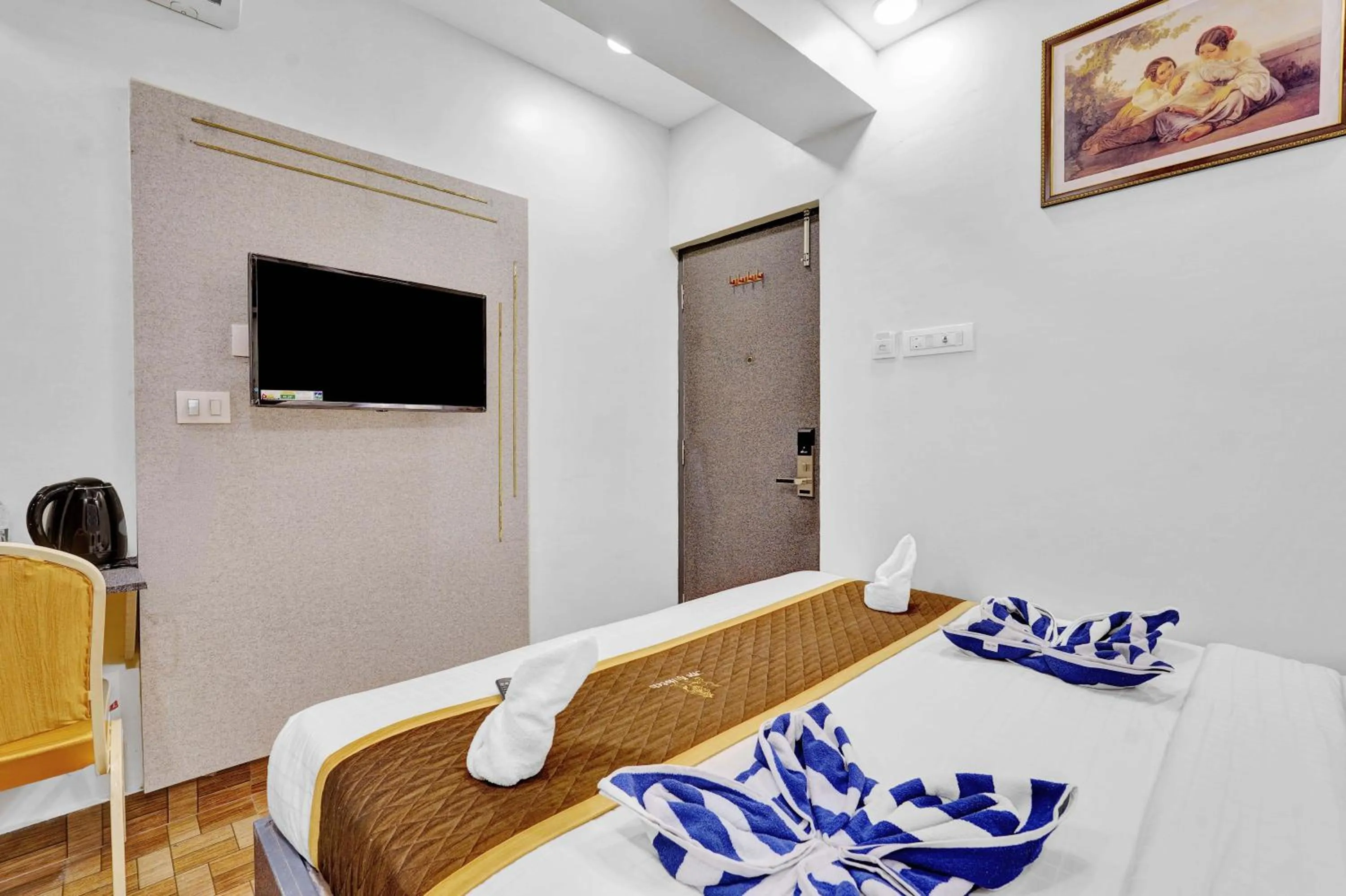View (from property/room), Bed in The K11 Hotels - T Nagar