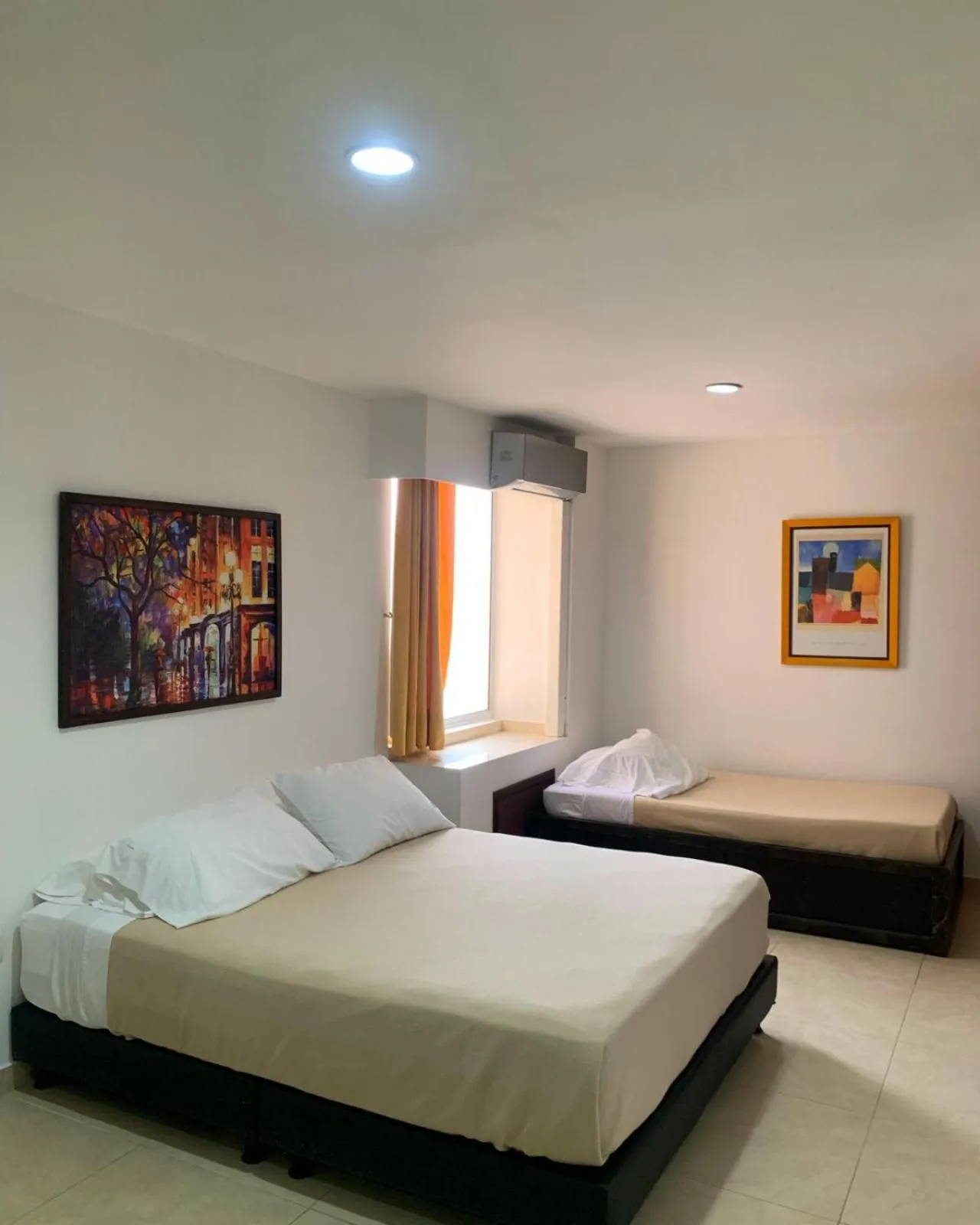 Bed in Hotel Torre del Prado